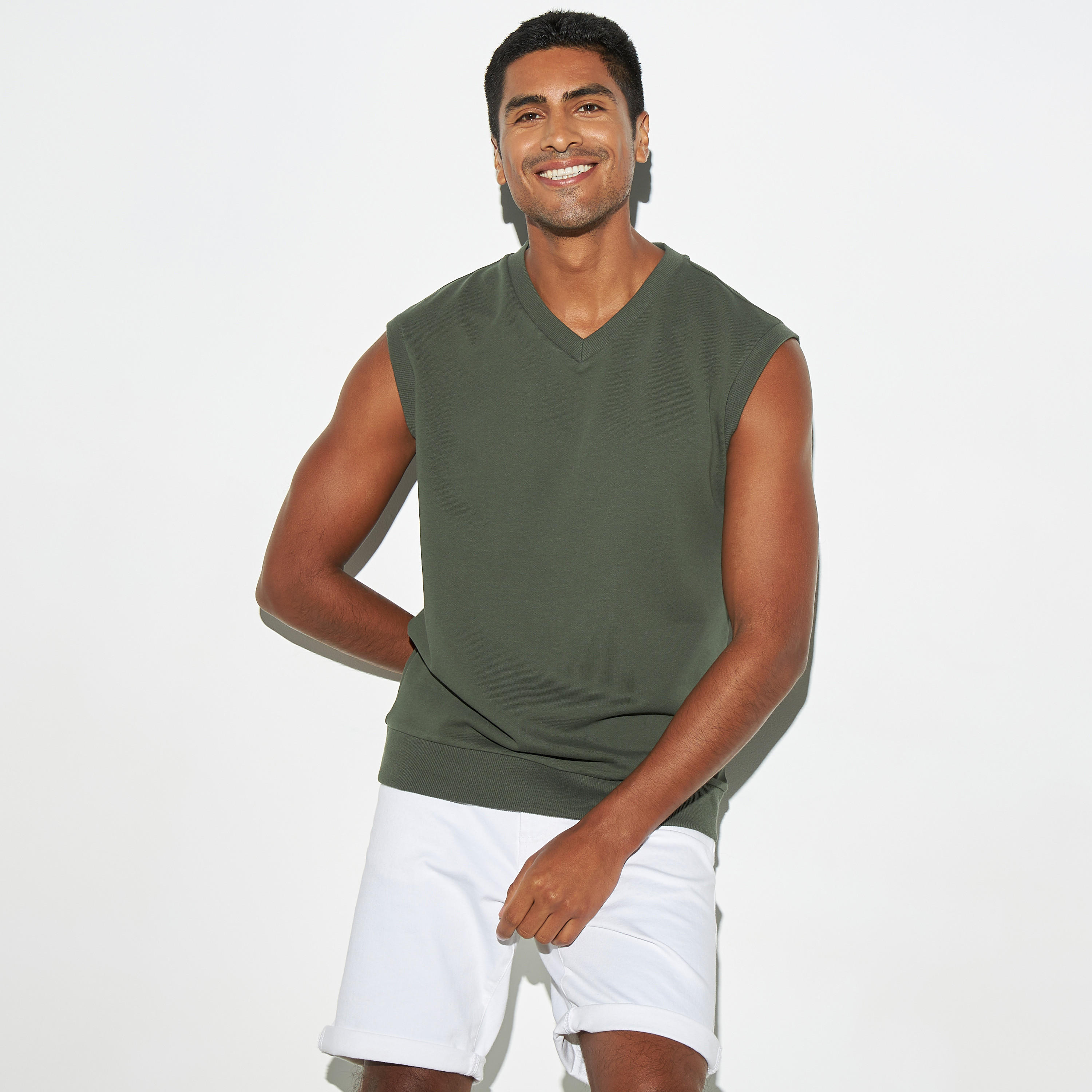 فيست سادة بياقة V-men-clothing-tshirtsandpolos-vests-image-1