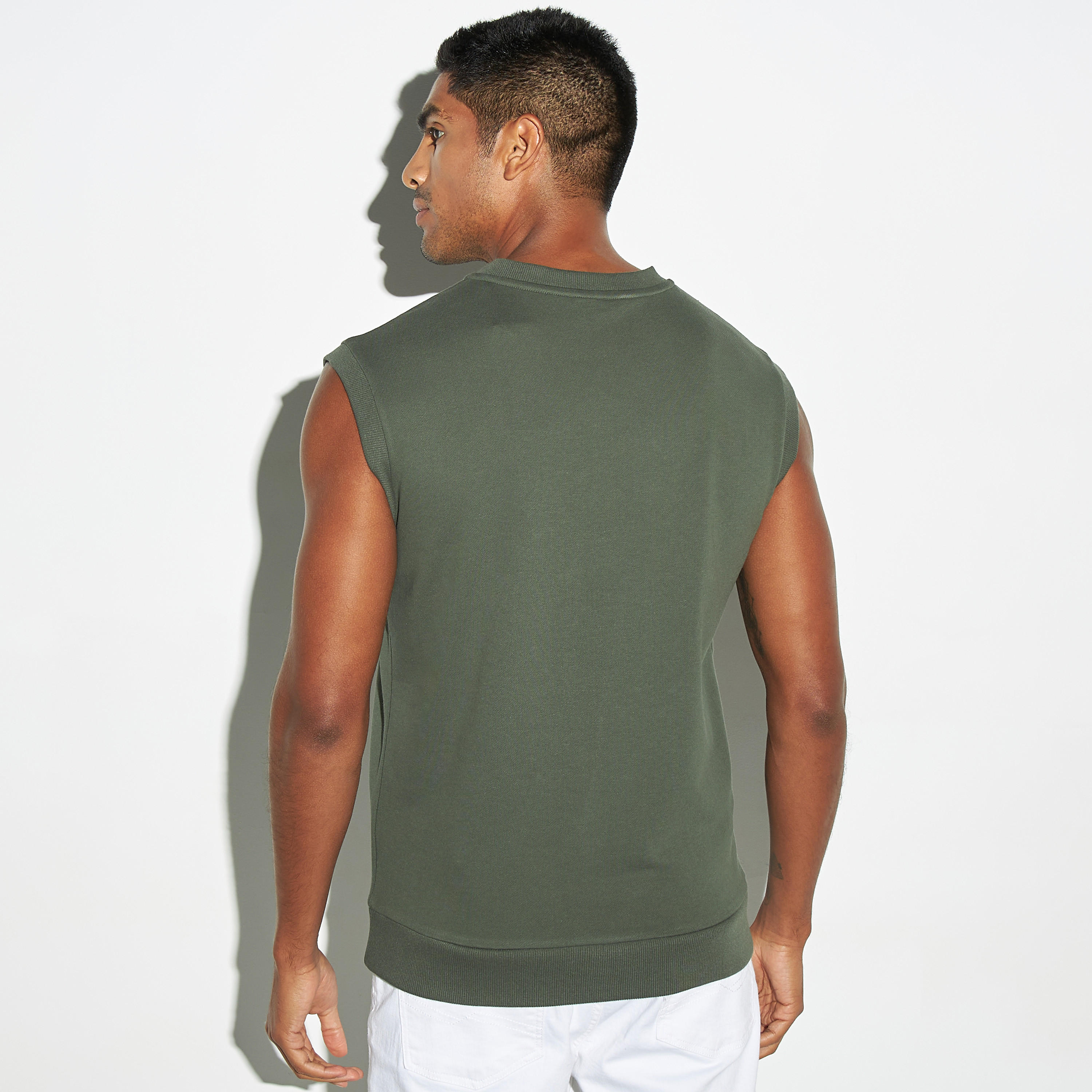 فيست سادة بياقة V-men-clothing-tshirtsandpolos-vests-image-3