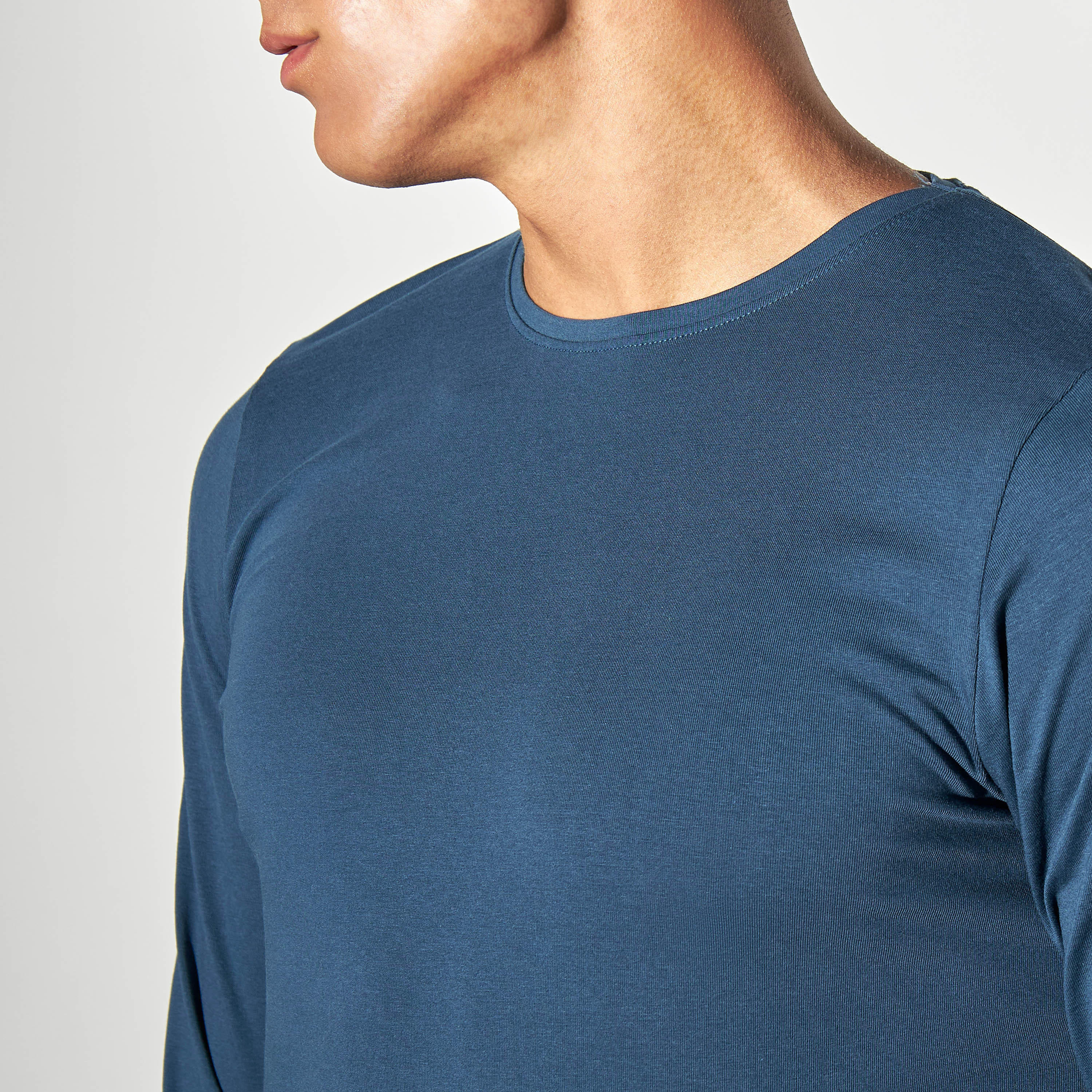 Solid Crew Neck T-shirt with Long Sleeves-men-clothing-tshirtsandpolos-tshirts-image-4
