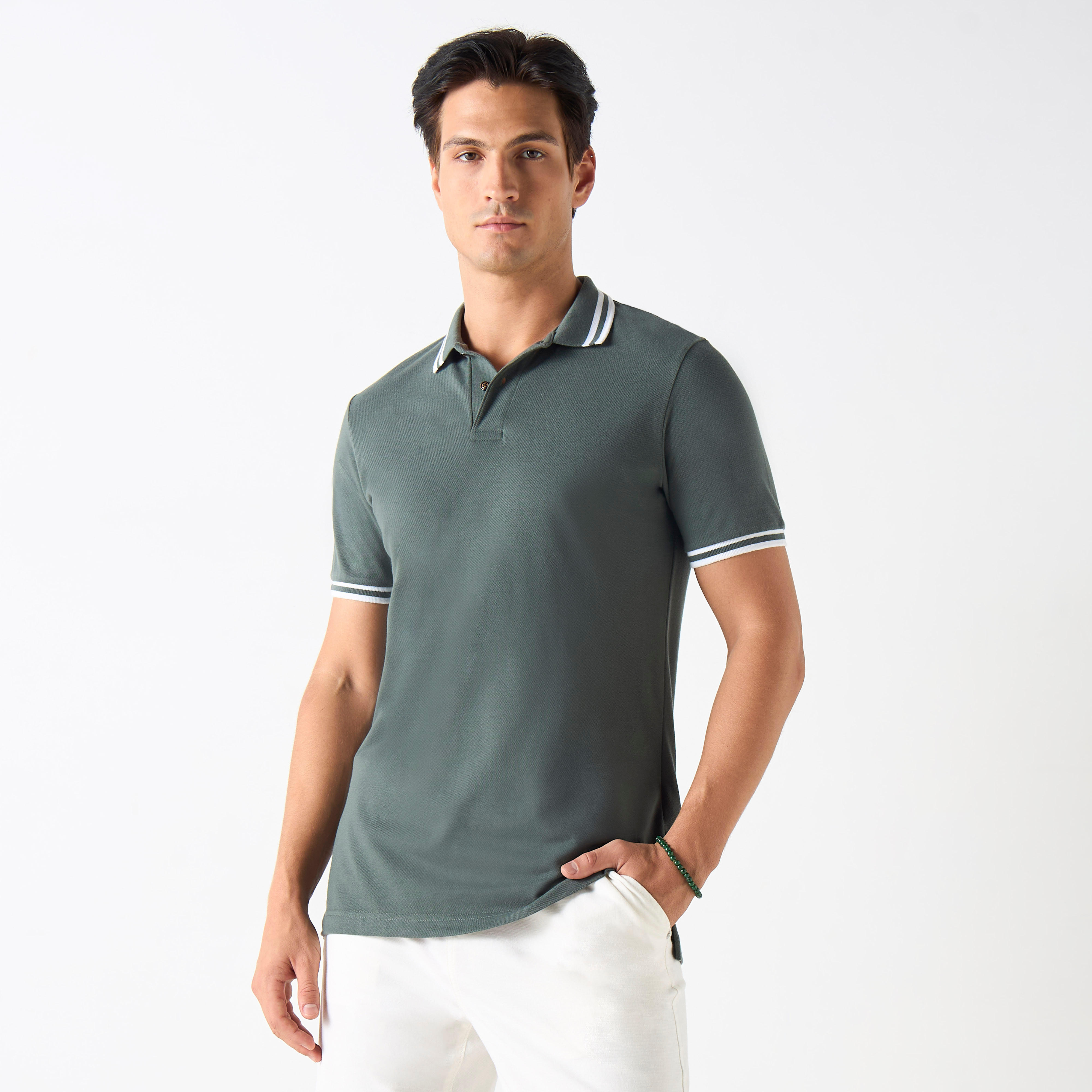 تيشيرت بولو سادة بأكمام قصيرة وأزرار-men-clothing-tshirtsandpolos-polos-image-1