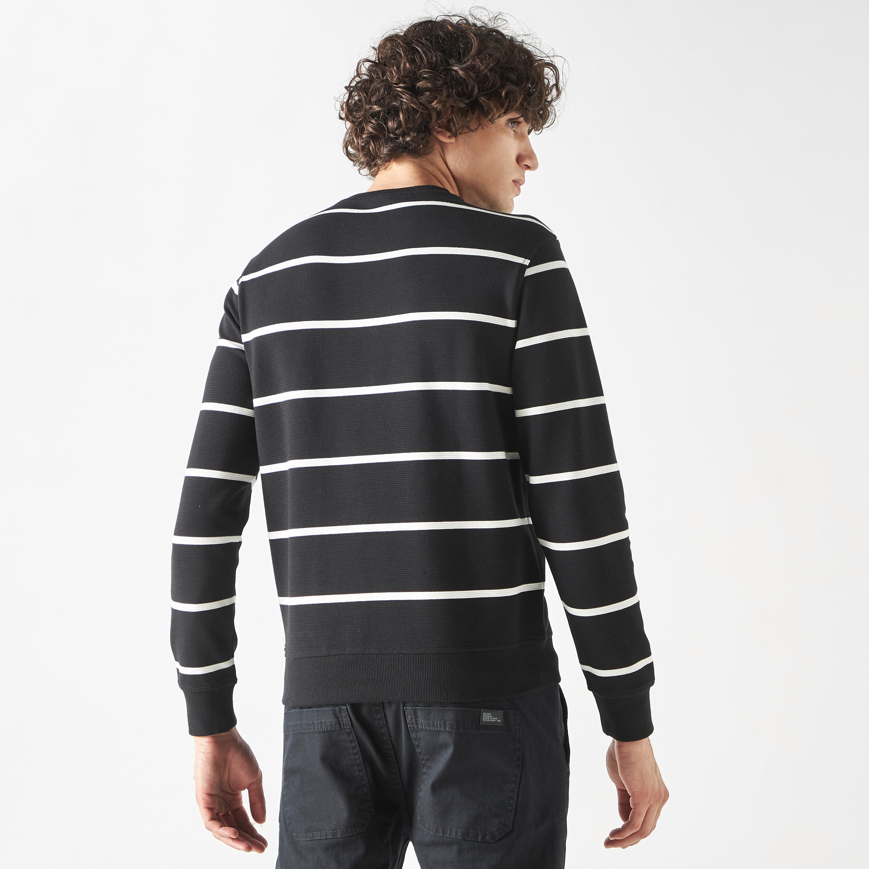 سويت شيرت مخطط بياقة ضيّقة وأكمام طويلة-men-winterwear-hoodiesandsweatshirts-image-3