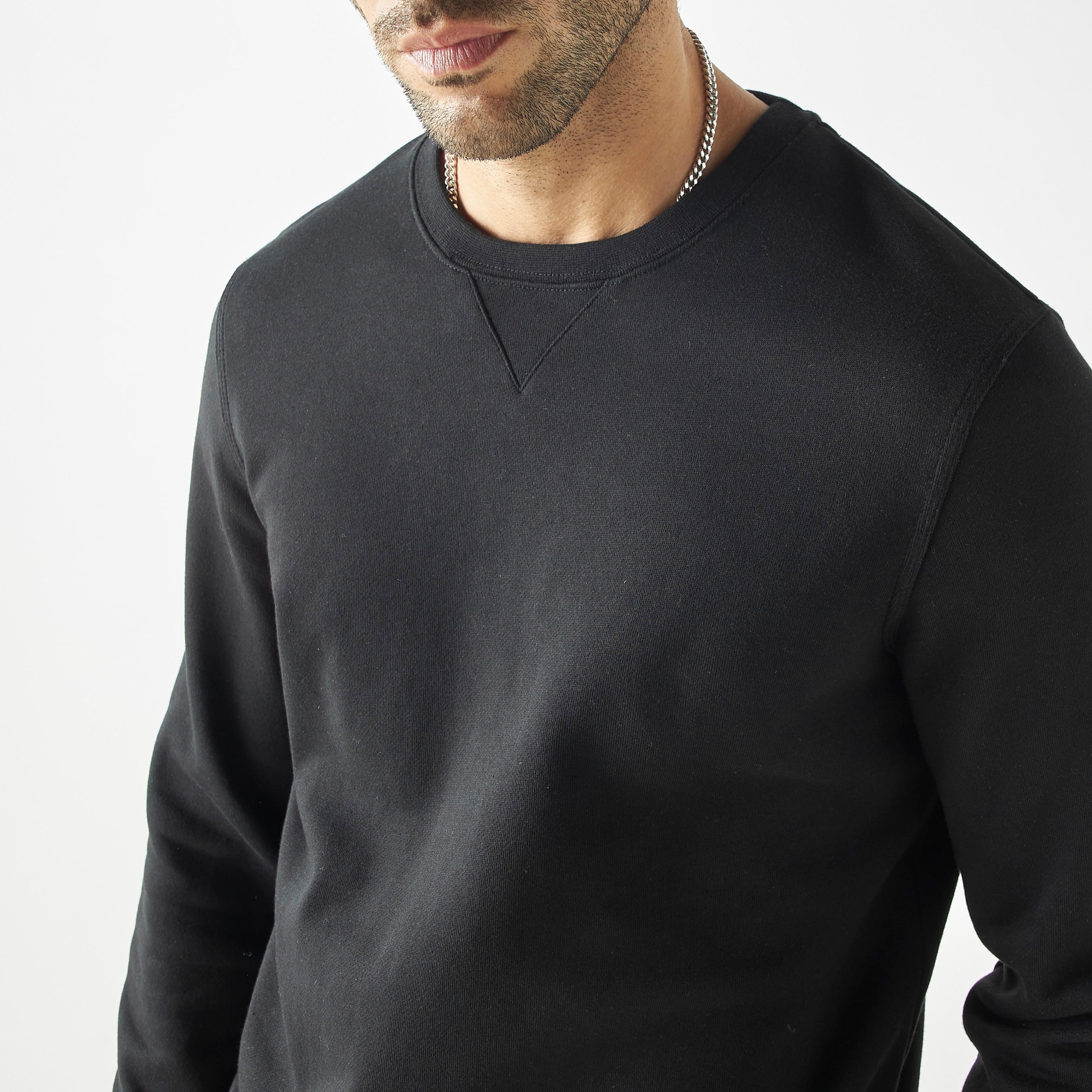 سويت شيرت بياقة ضيقة وأكمام طويلة-men-winterwear-hoodiesandsweatshirts-image-4