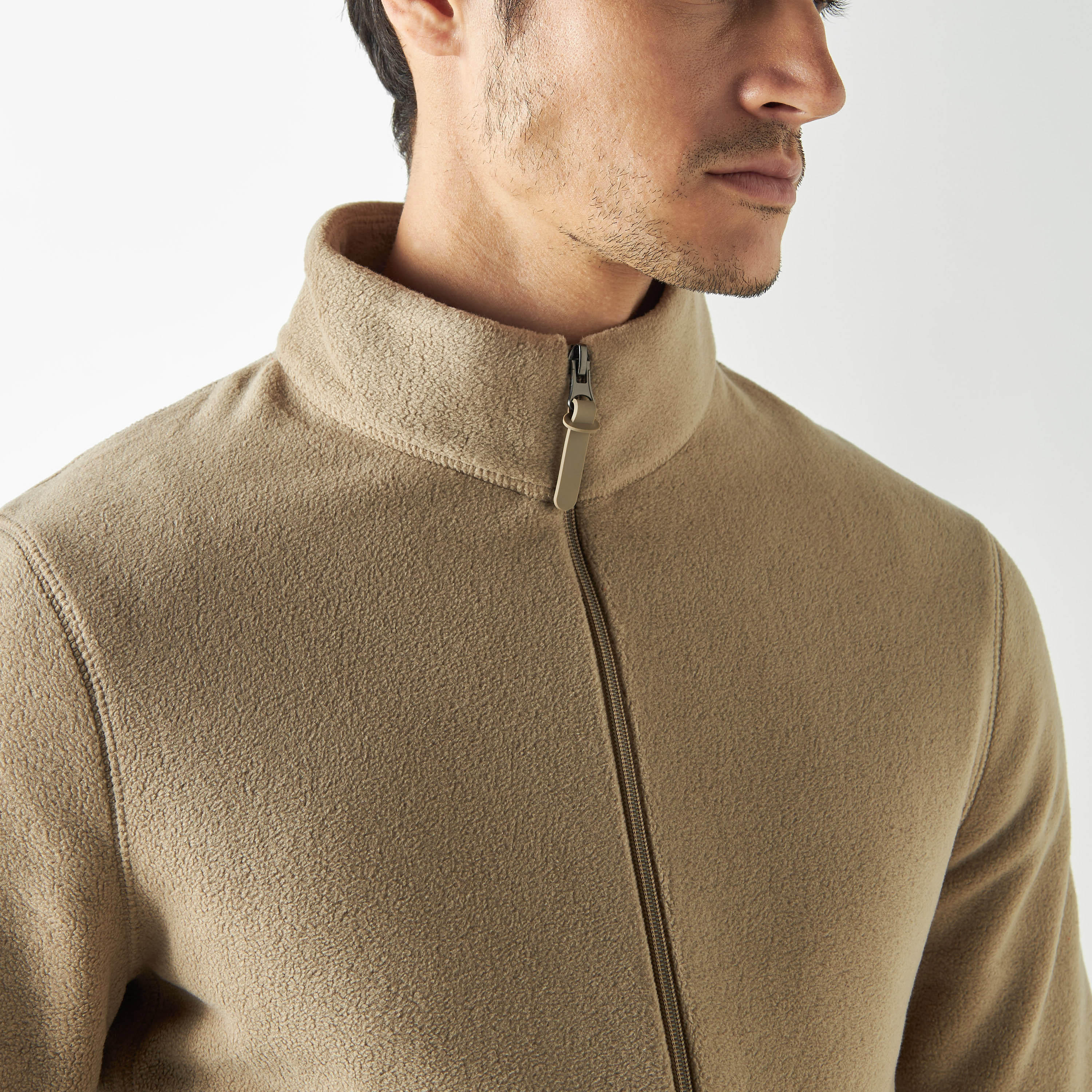 جاكيت بارز الملمس بسحاب وياقة عالية-men-clothing-jacketsandblazers-jackets-image-4
