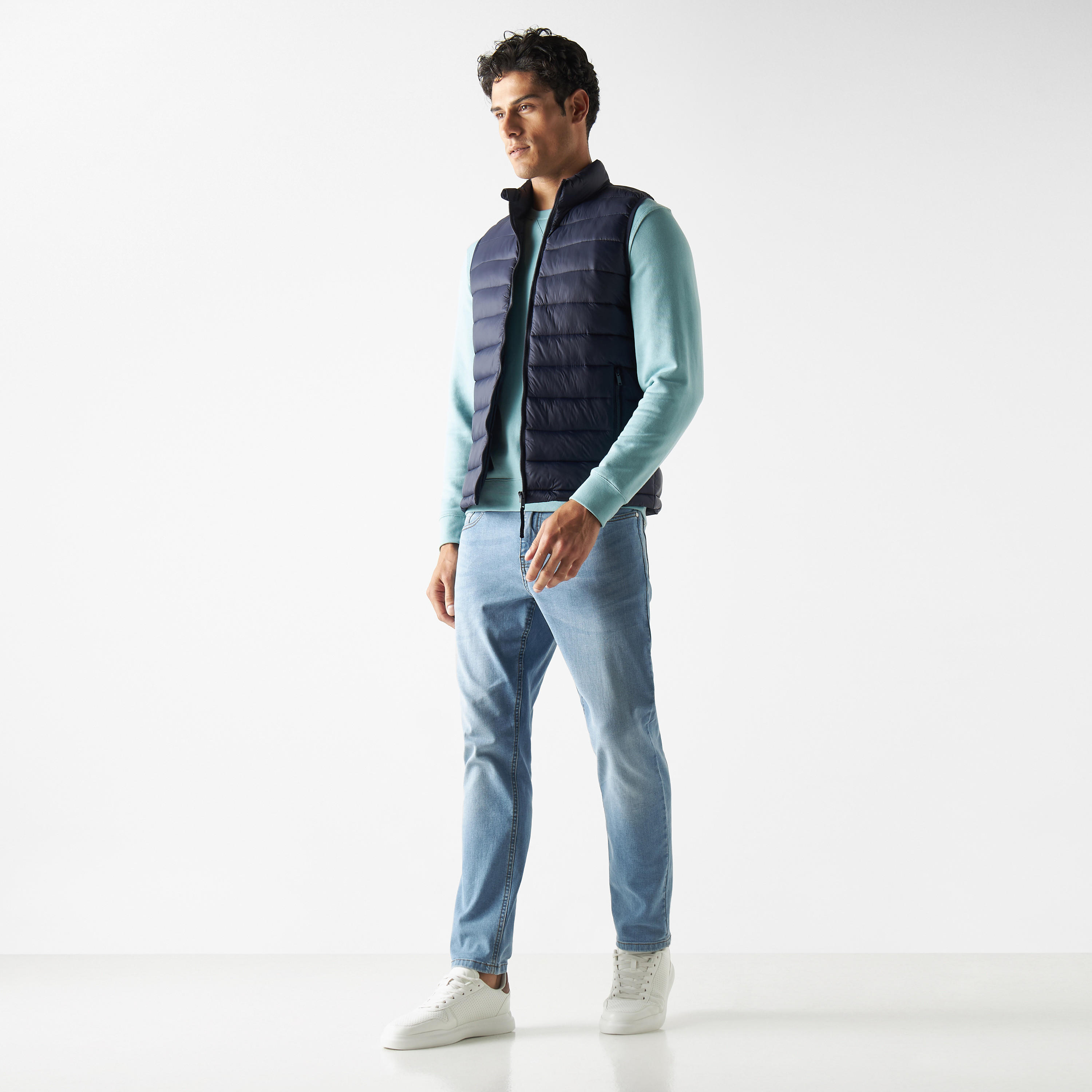 جاكيت مبطّن دون أكمام بسحّاب وجيوب-men-clothing-jacketsandblazers-jackets-image-3
