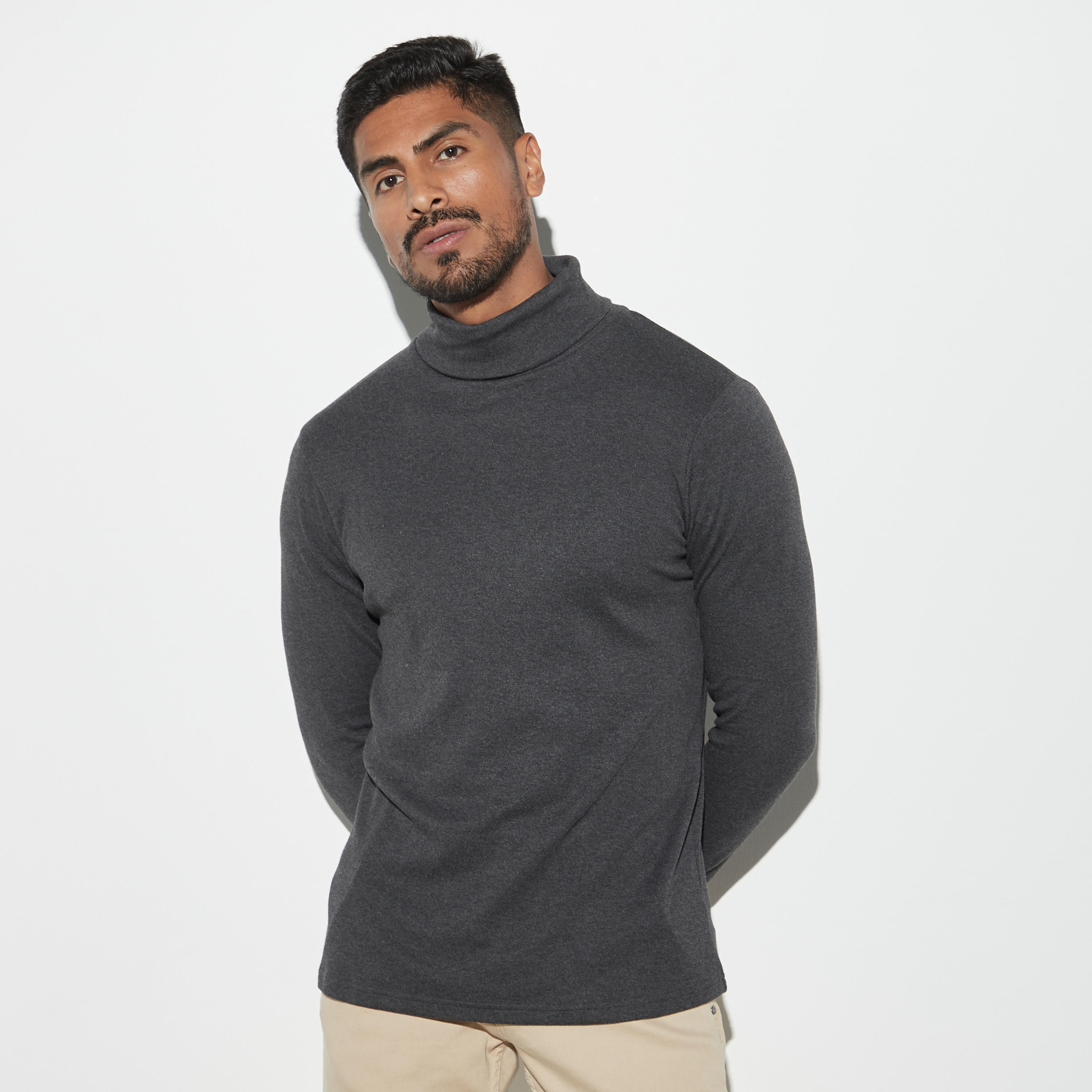 تيشيرت بياقة عالية وأكمام طويلة-men-clothing-tshirtsandpolos-tshirts-image-1