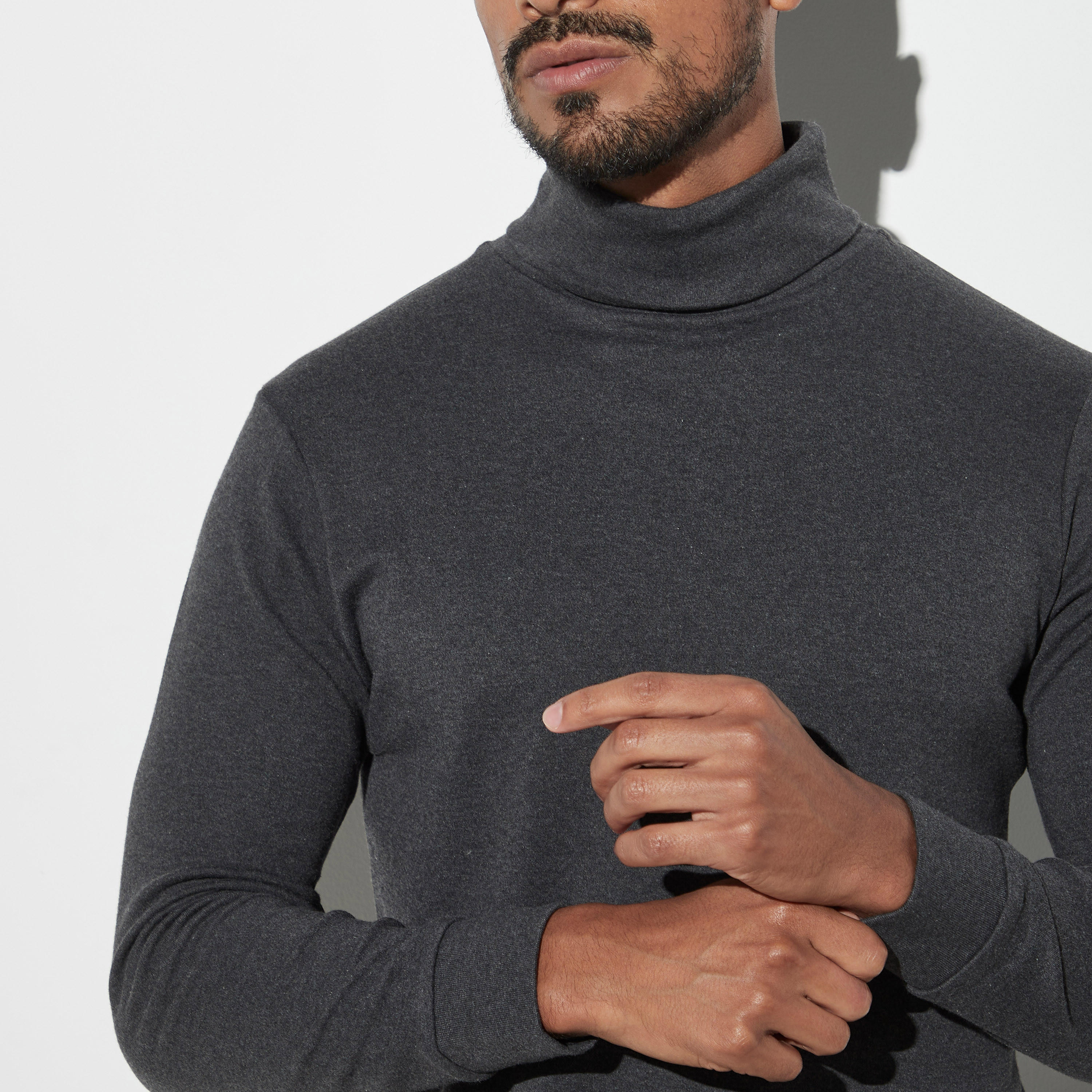 تيشيرت بياقة عالية وأكمام طويلة-men-clothing-tshirtsandpolos-tshirts-image-4