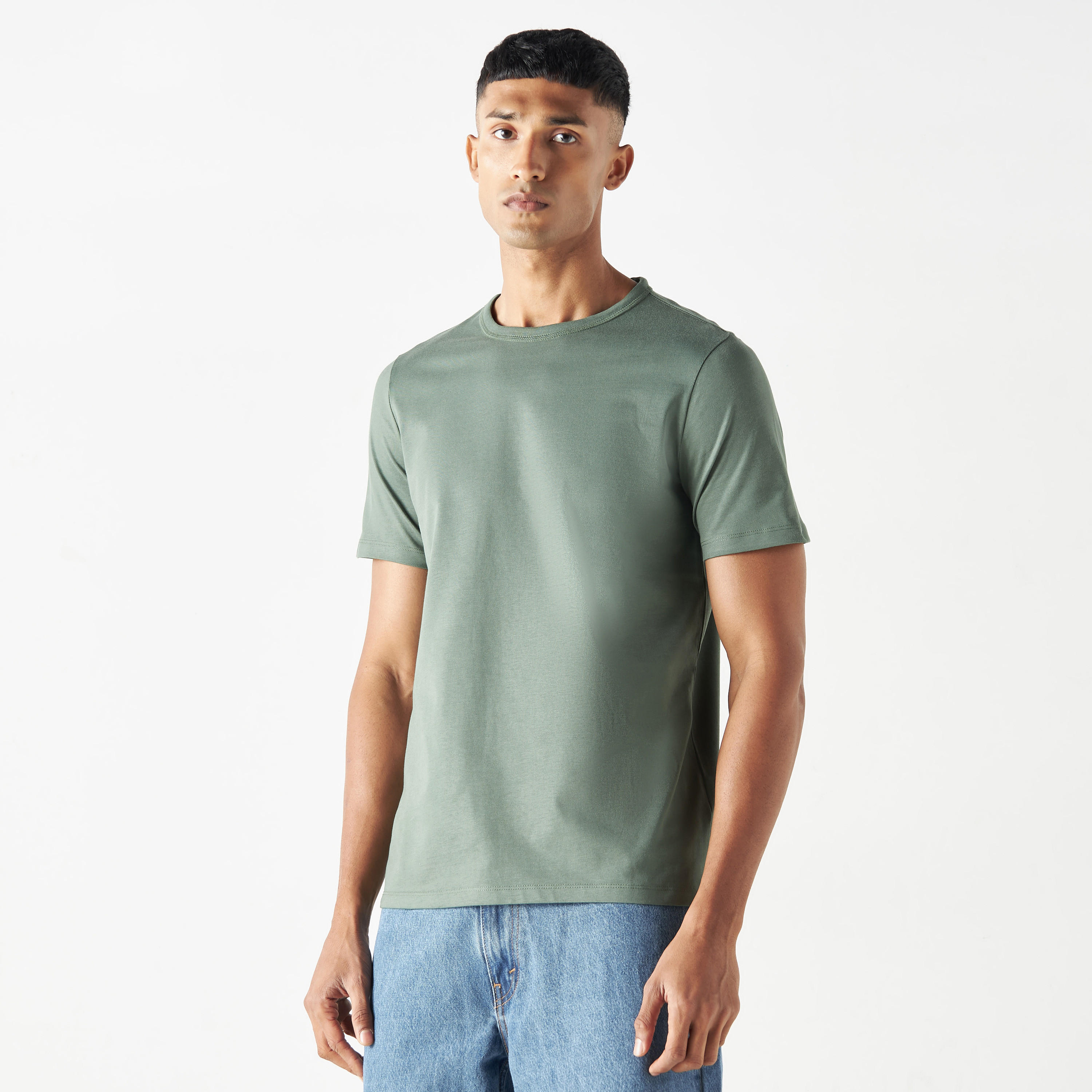 تيشيرت بياقة ضيّقة وأكمام قصيرة-men-clothing-tshirtsandpolos-tshirts-image-1