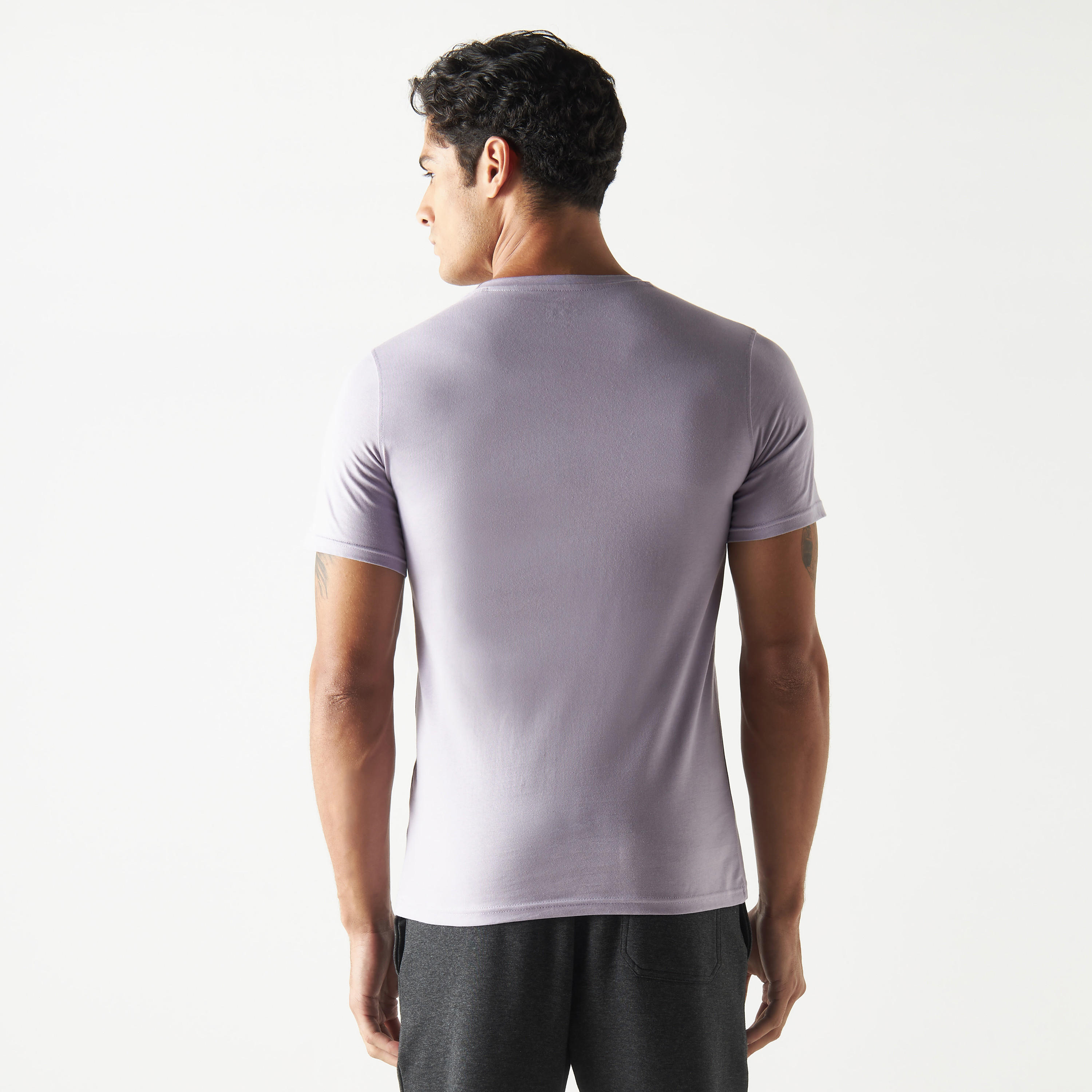 تيشيرت بياقة ضيقة وأكمام قصيرة وطبعات-men-clothing-tshirtsandpolos-tshirts-image-2