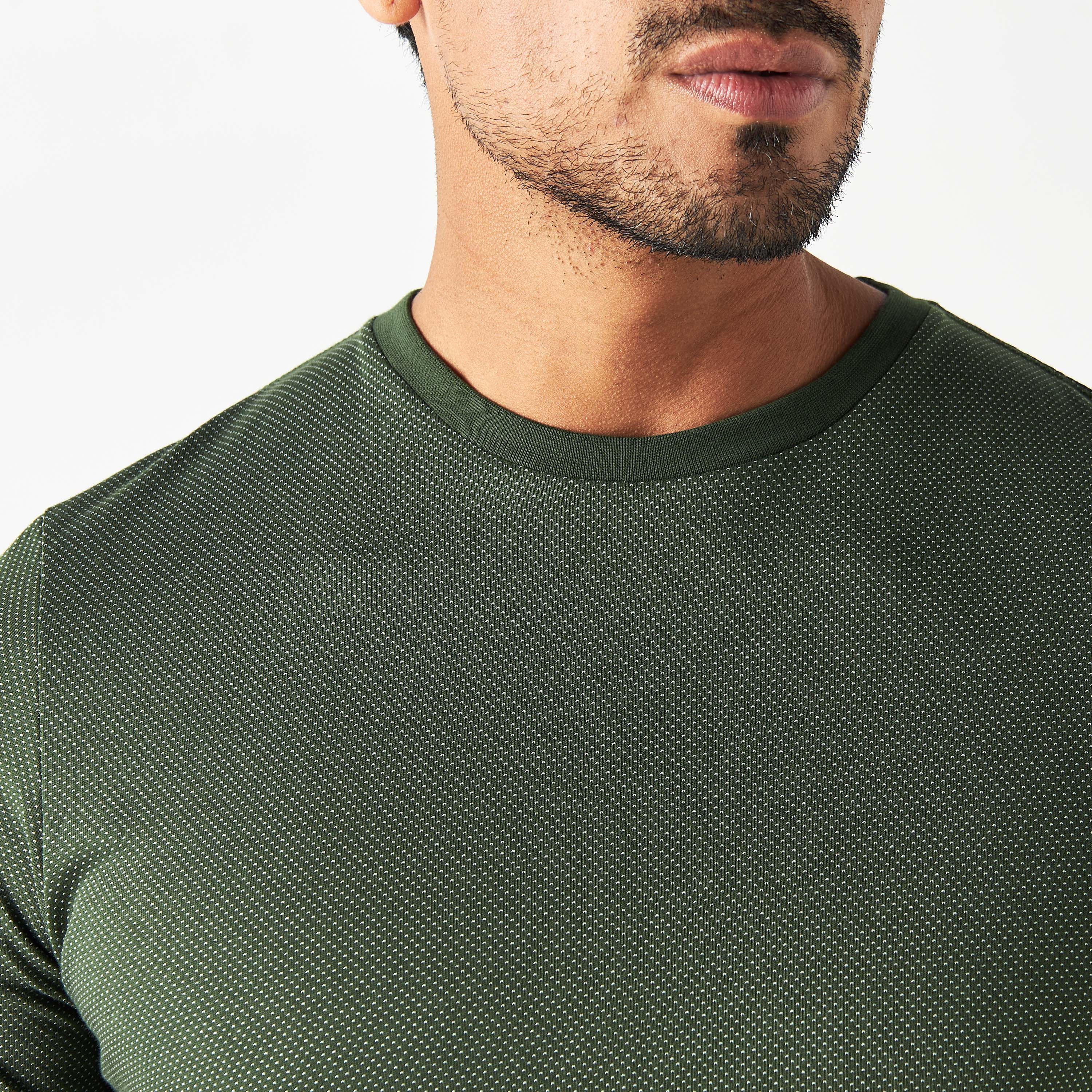 تيشيرت بارز الملمس بياقة ضيّقة وأكمام قصيرة-men-clothing-tshirtsandpolos-tshirts-image-15