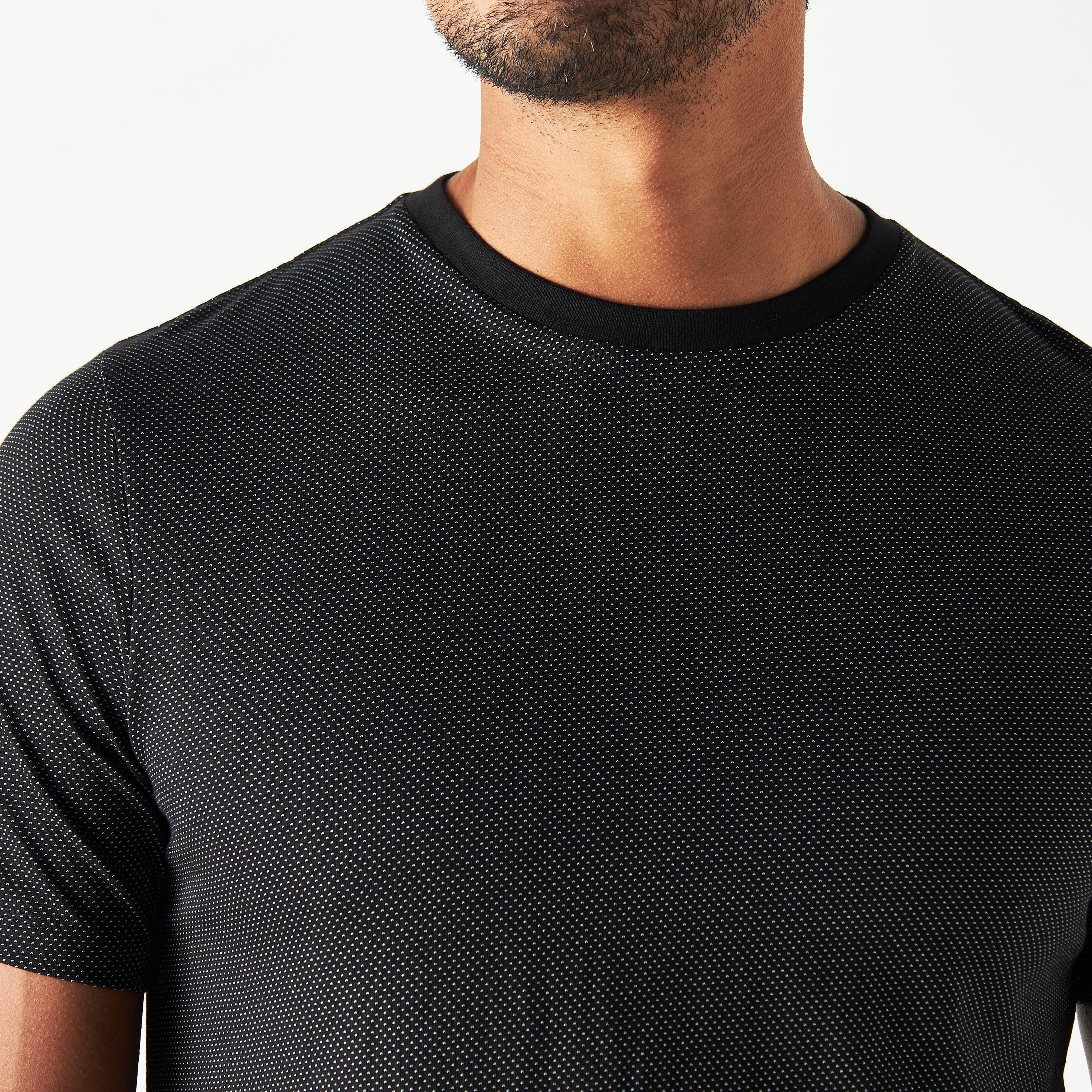 تيشيرت بارز الملمس بياقة ضيّقة وأكمام قصيرة-men-clothing-tshirtsandpolos-tshirts-image-10