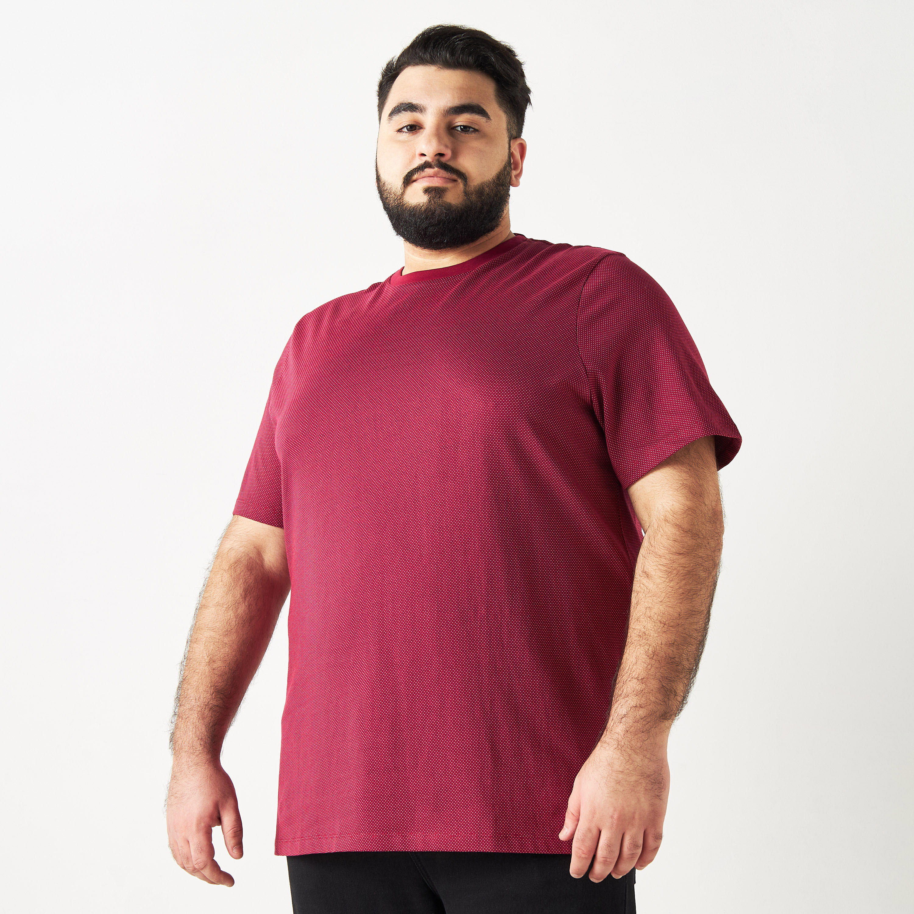 تيشيرت بارز الملمس بياقة ضيّقة وأكمام قصيرة-men-clothing-tshirtsandpolos-tshirts-image-2