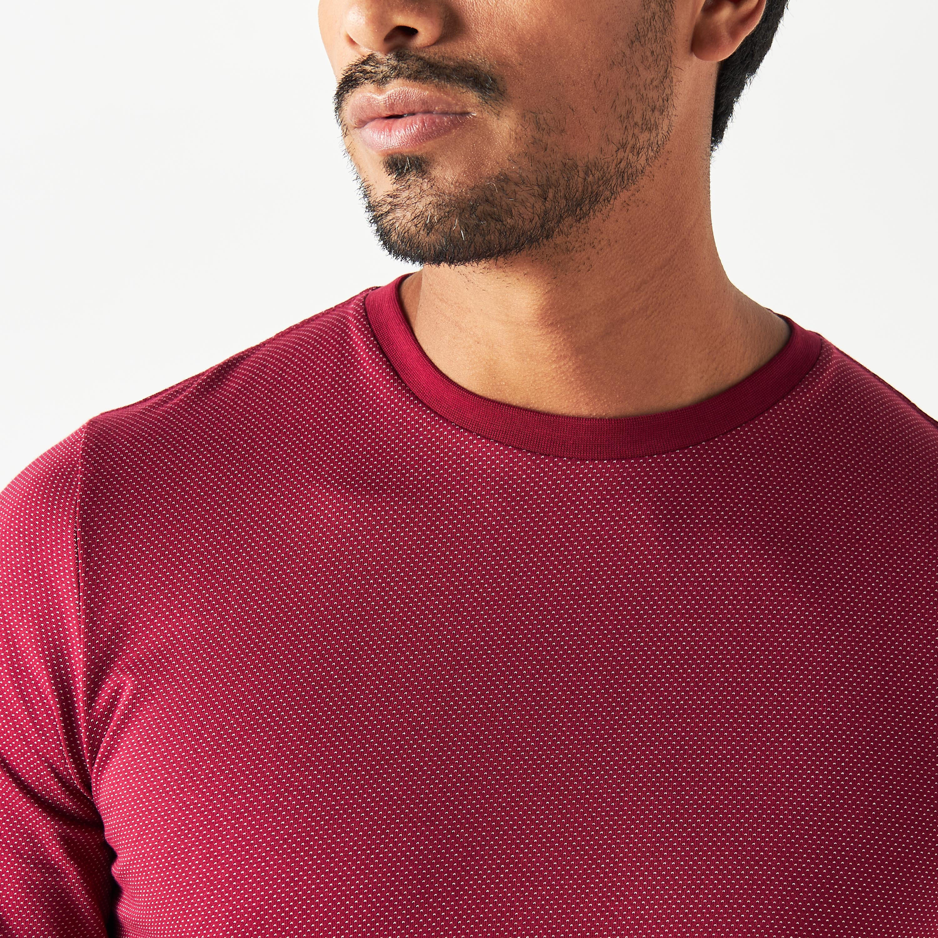 تيشيرت بارز الملمس بياقة ضيّقة وأكمام قصيرة-men-clothing-tshirtsandpolos-tshirts-image-5