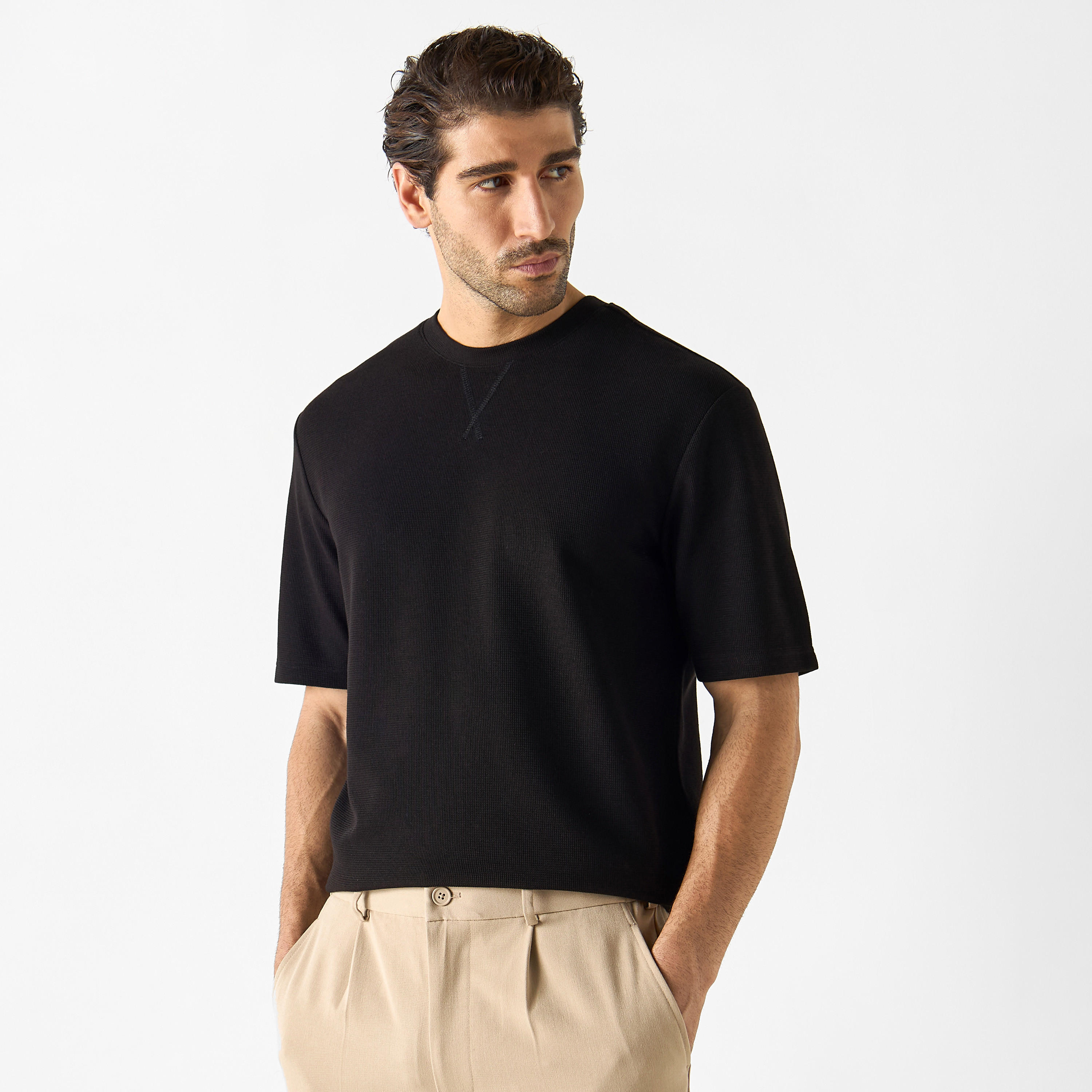 Textured Crew Neck T-shirt with Short Sleeves-men-clothing-tshirtsandpolos-tshirts-image-5
