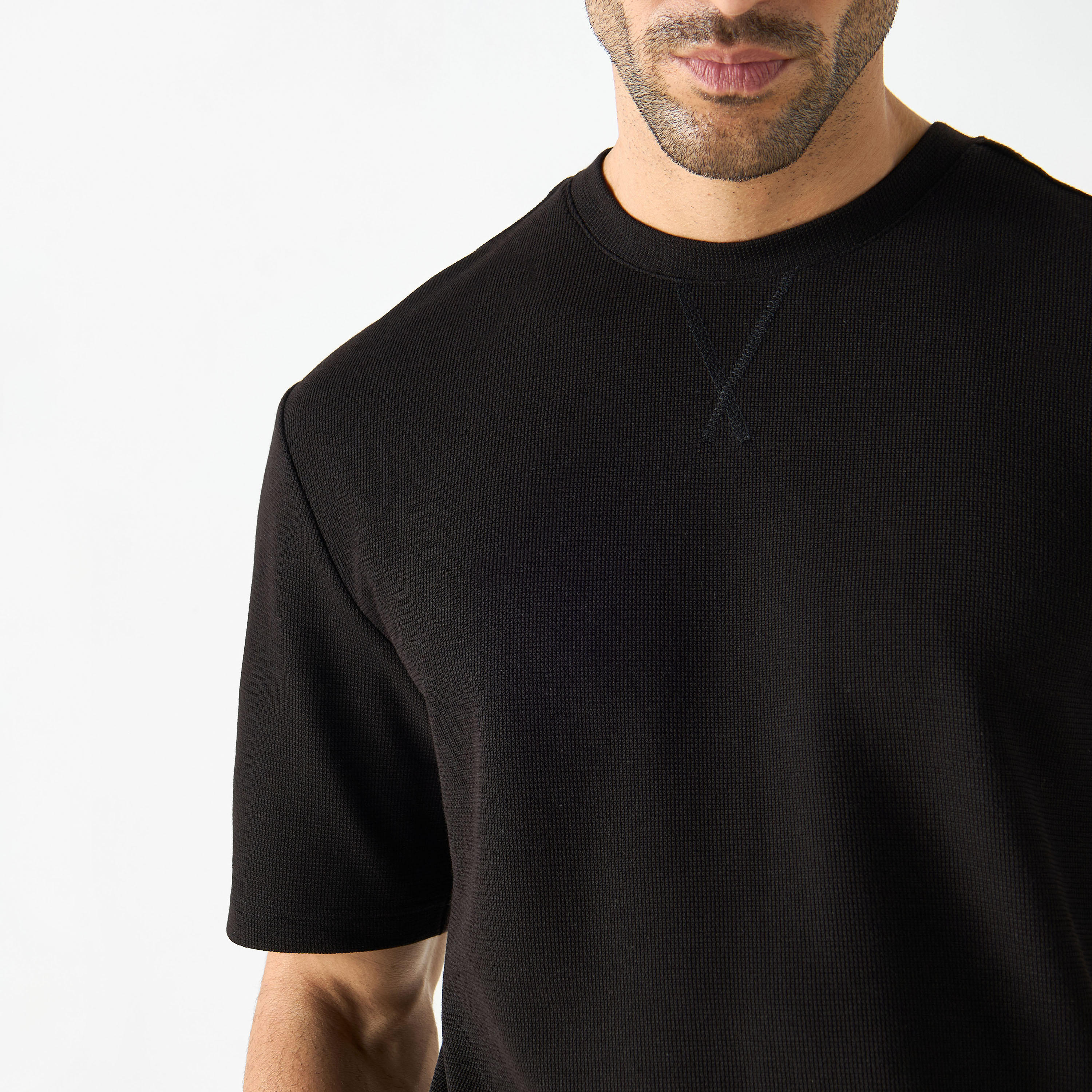 Textured Crew Neck T-shirt with Short Sleeves-men-clothing-tshirtsandpolos-tshirts-image-8