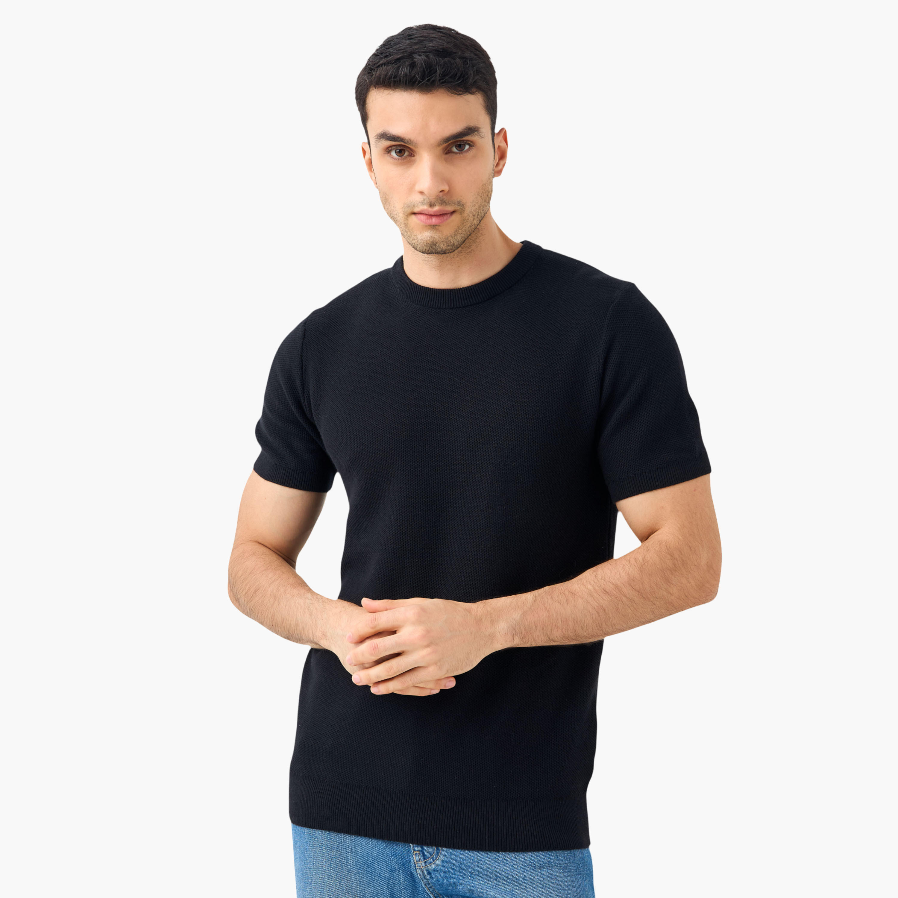 كنزة سادة بياقة ضيقة وأكمام قصيرة-men-clothing-tshirtsandpolos-tshirts-image-1