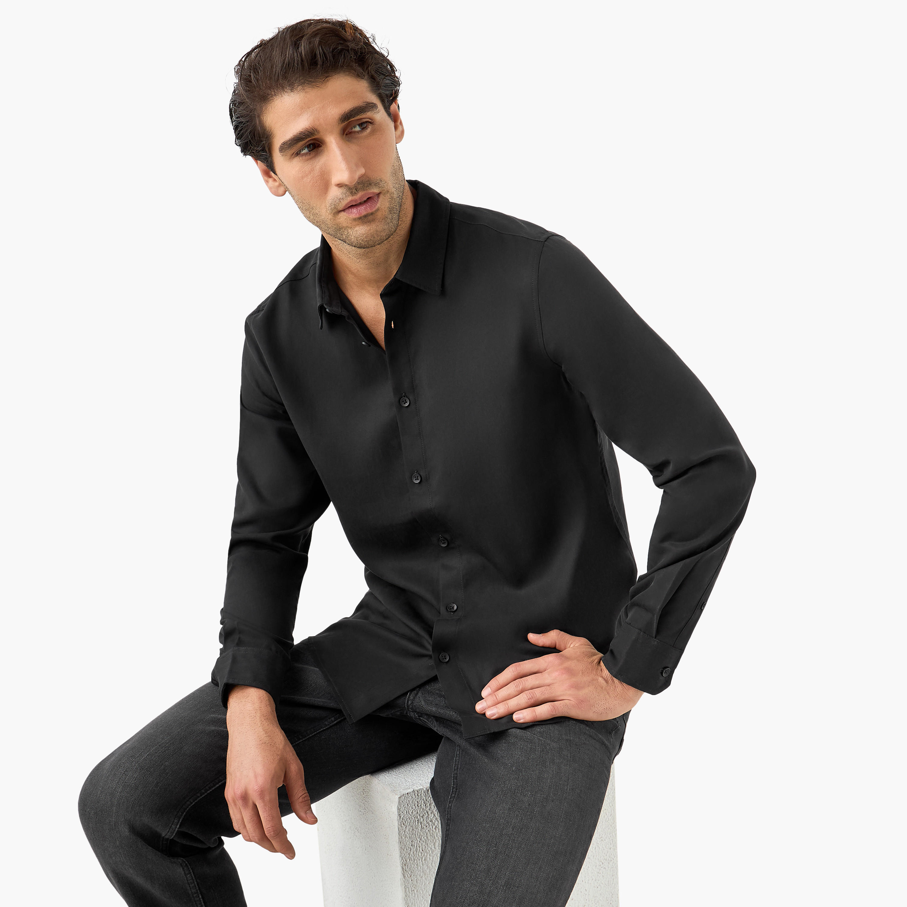 قميص بأكمام طويلة وقصة عادية-men-clothing-shirts-image-1