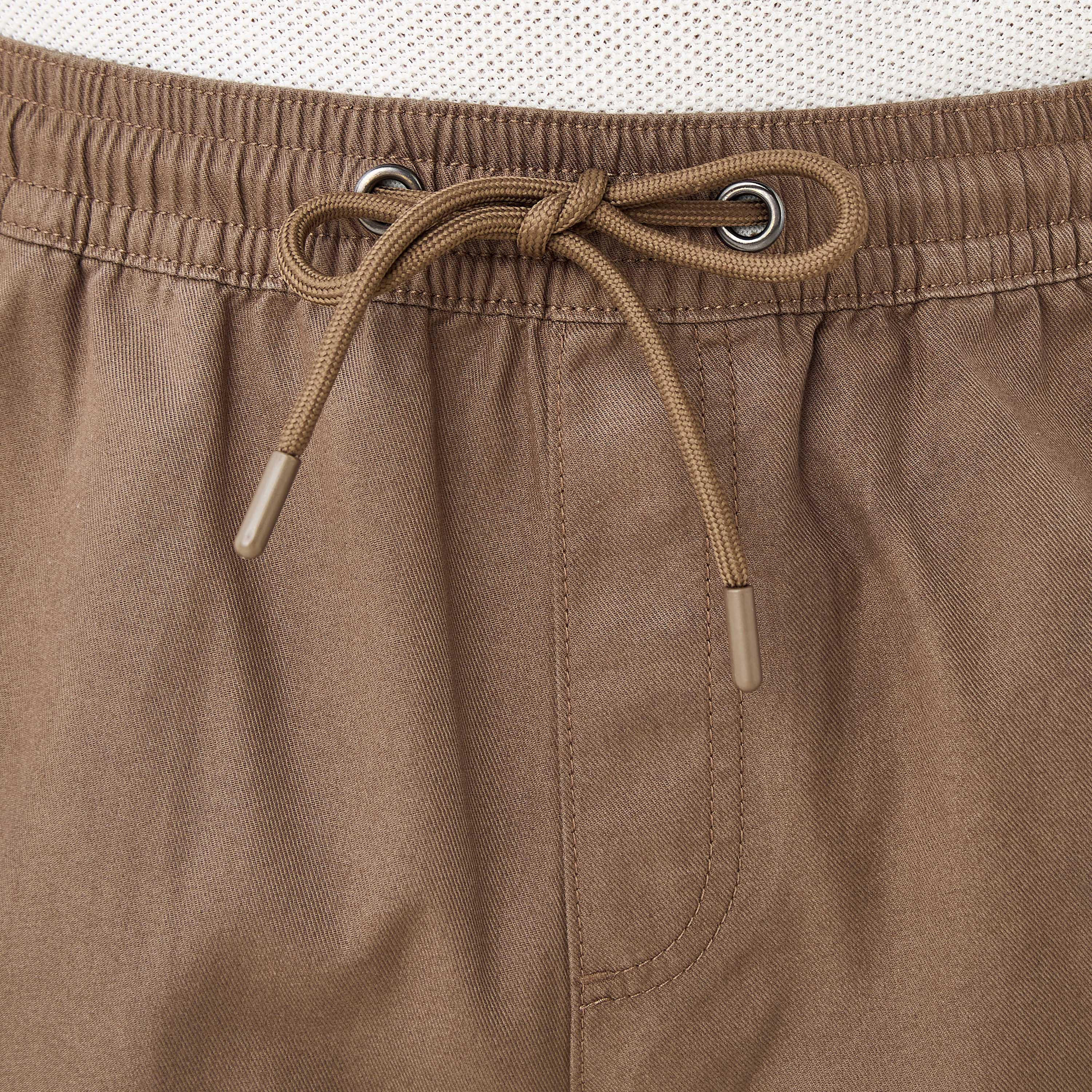 شورت بقصة مريحة وخصر مرن وجيوب-men-clothing-bottoms-shorts-image-6