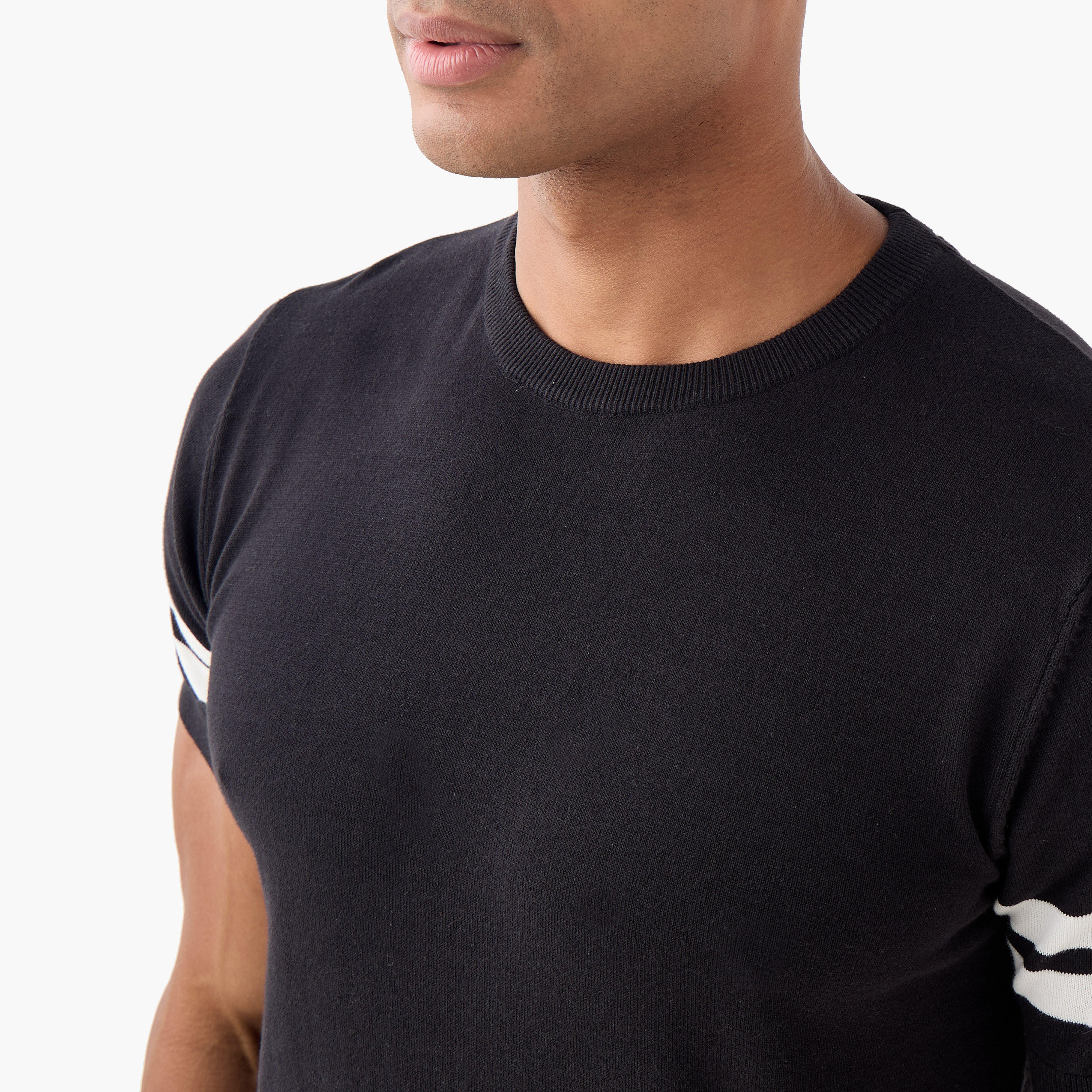 Stripe Detail Crew Neck T-shirt-men-clothing-tshirtsandpolos-tshirts-image-4