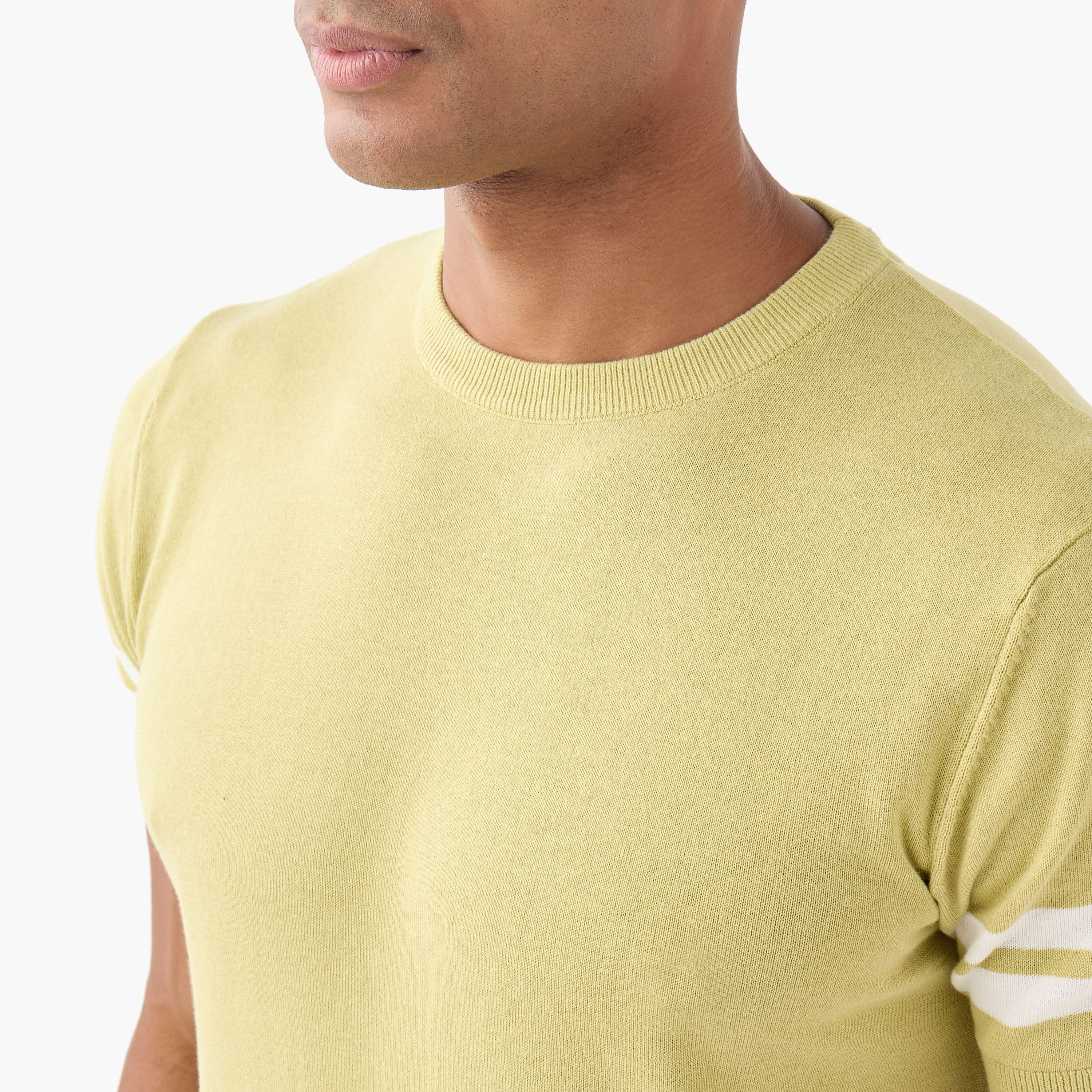 Stripe Detail Crew Neck T-shirt-men-clothing-tshirtsandpolos-tshirts-image-4