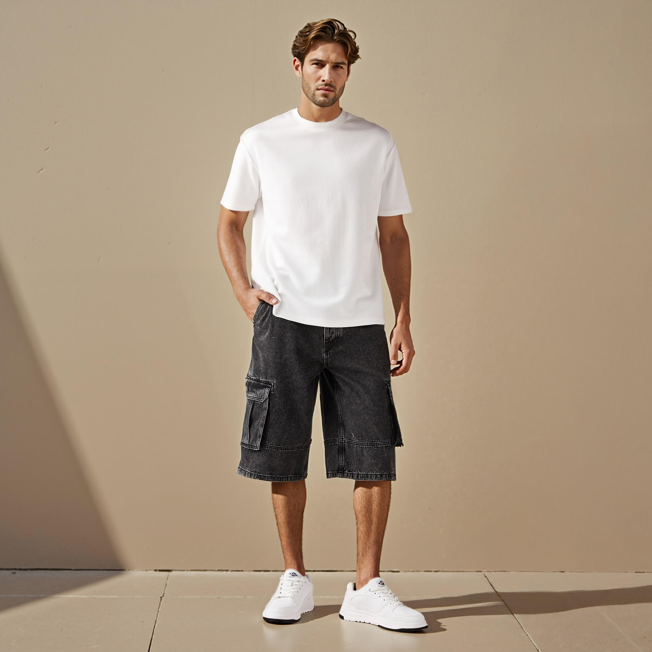 Relaxed Fit Crew Neck T-shirt-men-clothing-tshirtsandpolos-tshirts-image-2