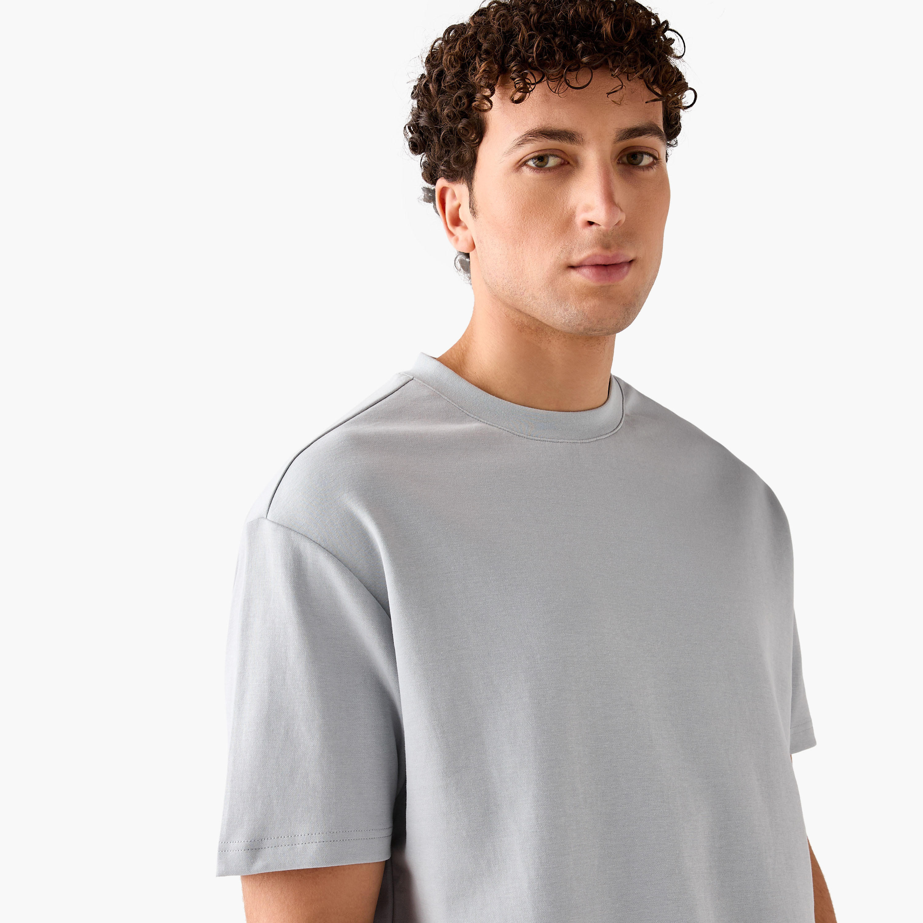 Relaxed Fit Crew Neck T-shirt-men-clothing-tshirtsandpolos-tshirts-image-4