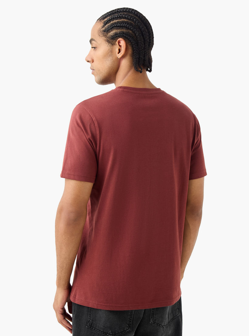 تيشيرت بطبعات شعار-men-clothing-tshirtsandpolos-tshirts-image-4
