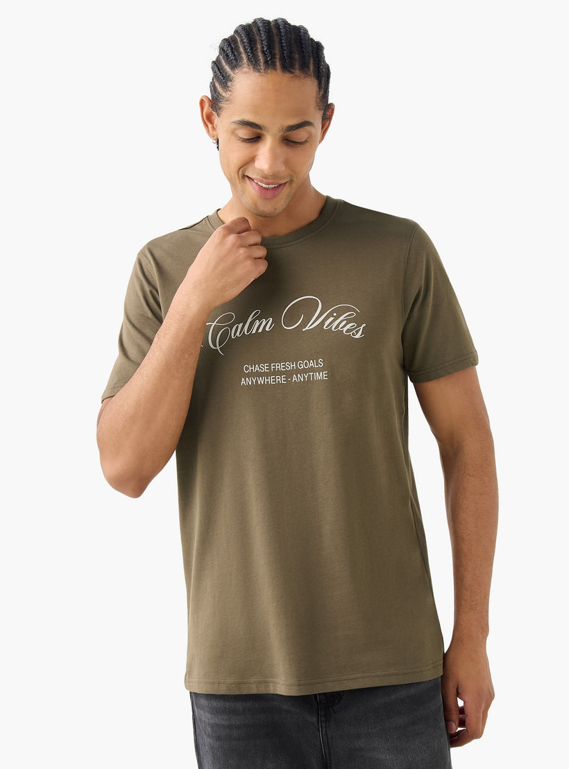 تيشيرت بطبعات شعار-men-clothing-tshirtsandpolos-tshirts-image-6