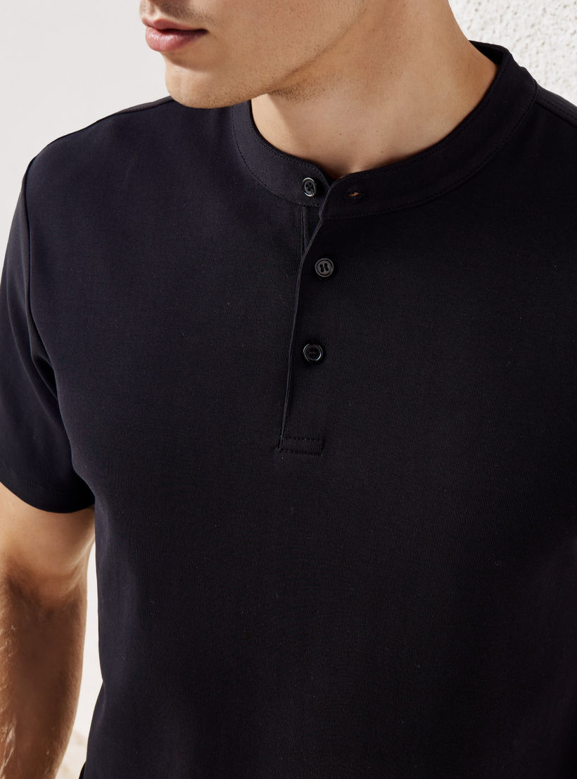 Regular Fit Henley Neck T-shirt-men-clothing-tshirtsandpolos-tshirts-image-4