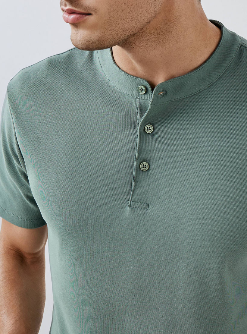 Regular Fit Henley Neck T-shirt-men-clothing-tshirtsandpolos-tshirts-image-4