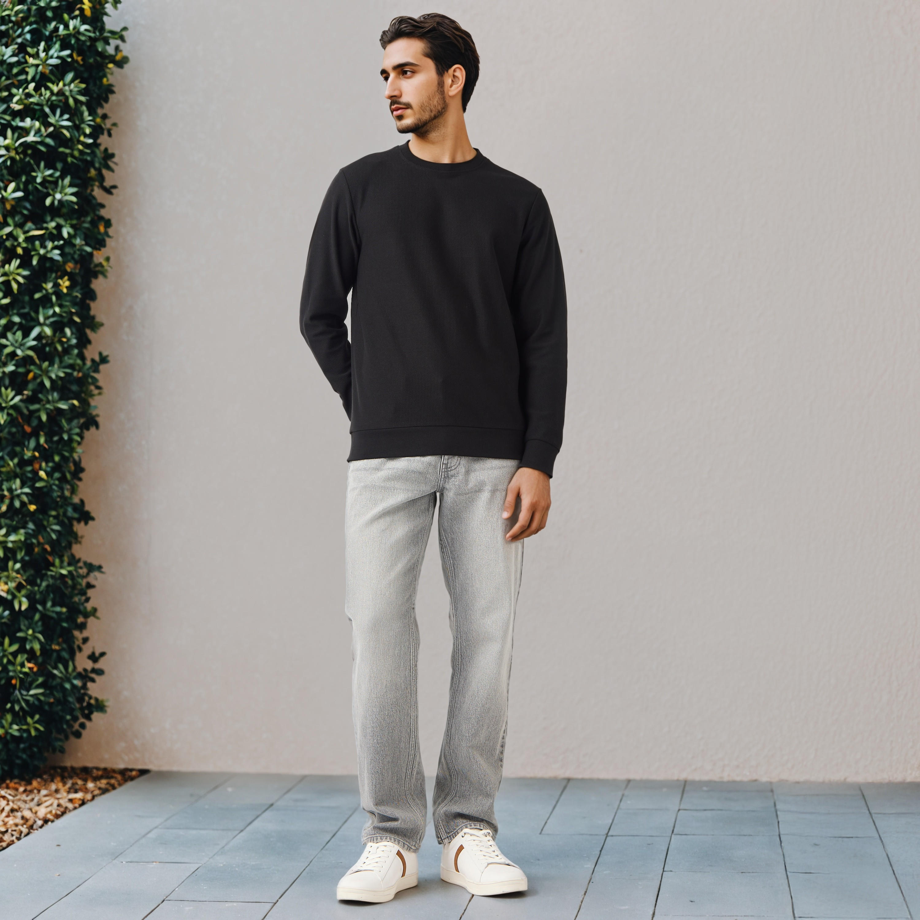 سويت شيرت بارز الملمس بنمط متعرج-men-winterwear-hoodiesandsweatshirts-image-4
