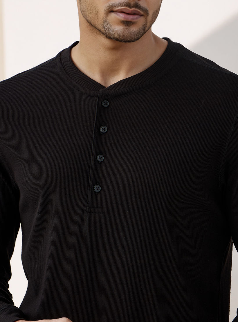 تيشيرت بارز الملمس بقصّة عادية-men-clothing-tshirtsandpolos-tshirts-image-4