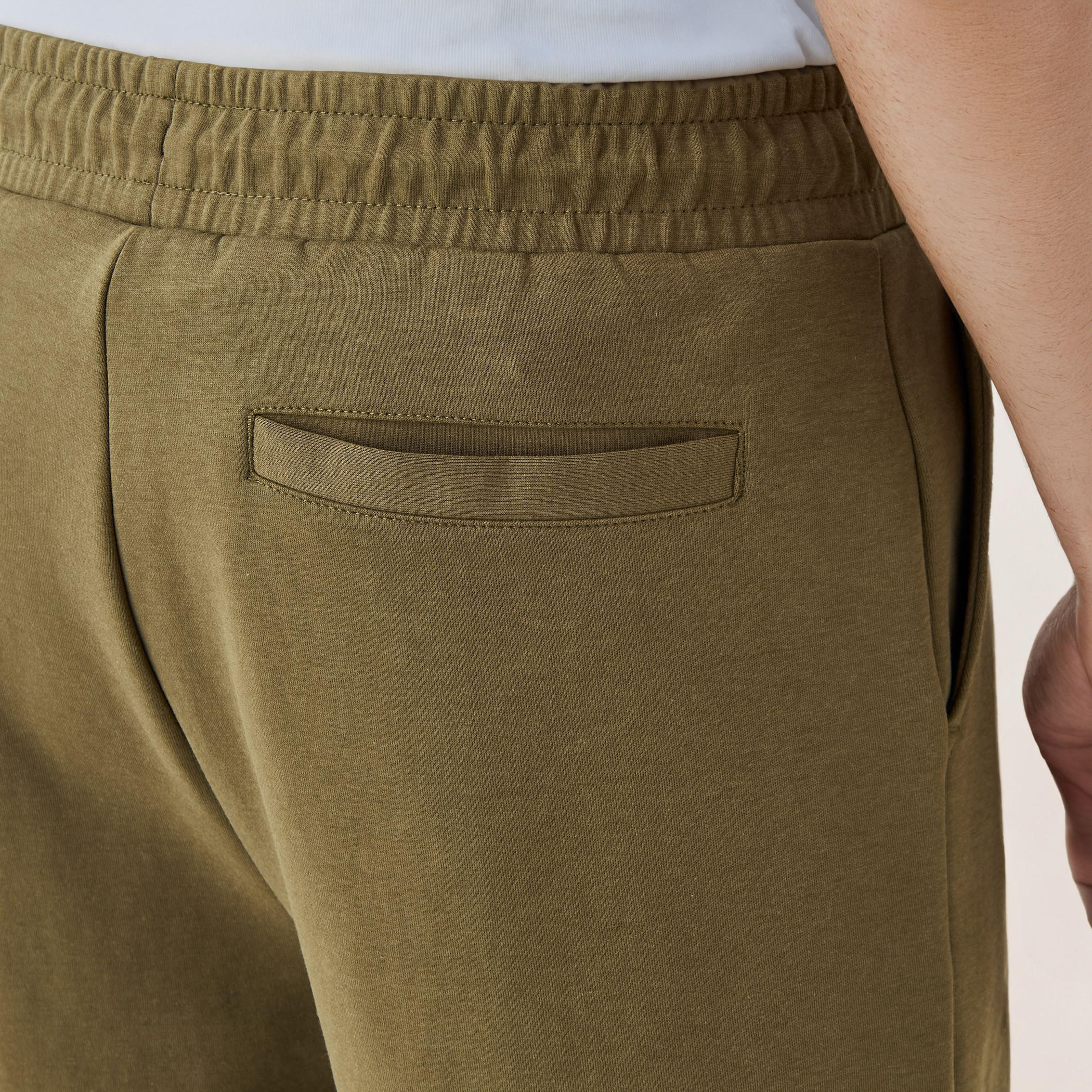 شورت سكوبا بقصّة عادية وخصر مطاطي -men-clothing-bottoms-shorts-image-1