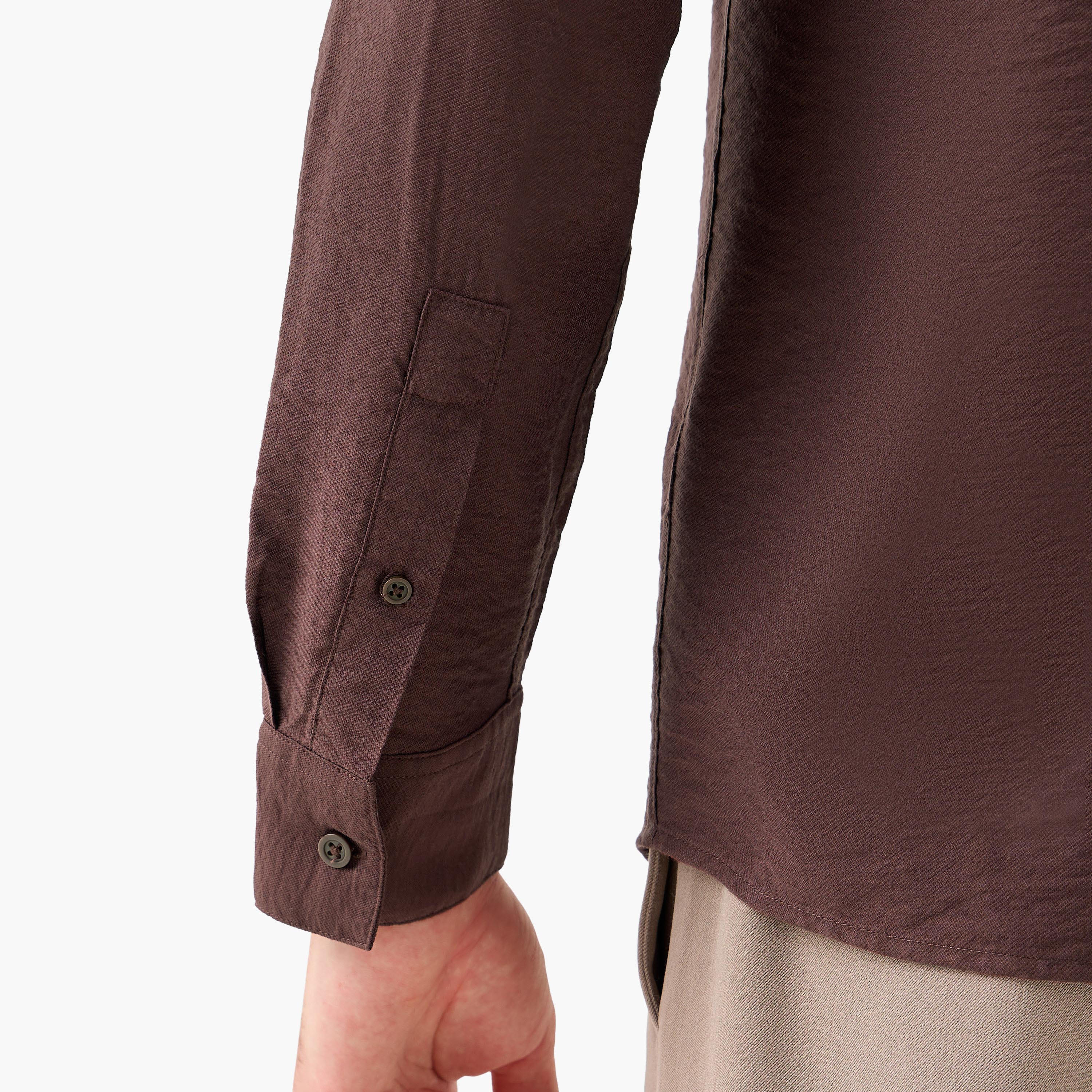 قميص رجالي قصة عادية بياقة وملمس مجعد بارز وأكمام طويلة-men-clothing-shirts-image-1