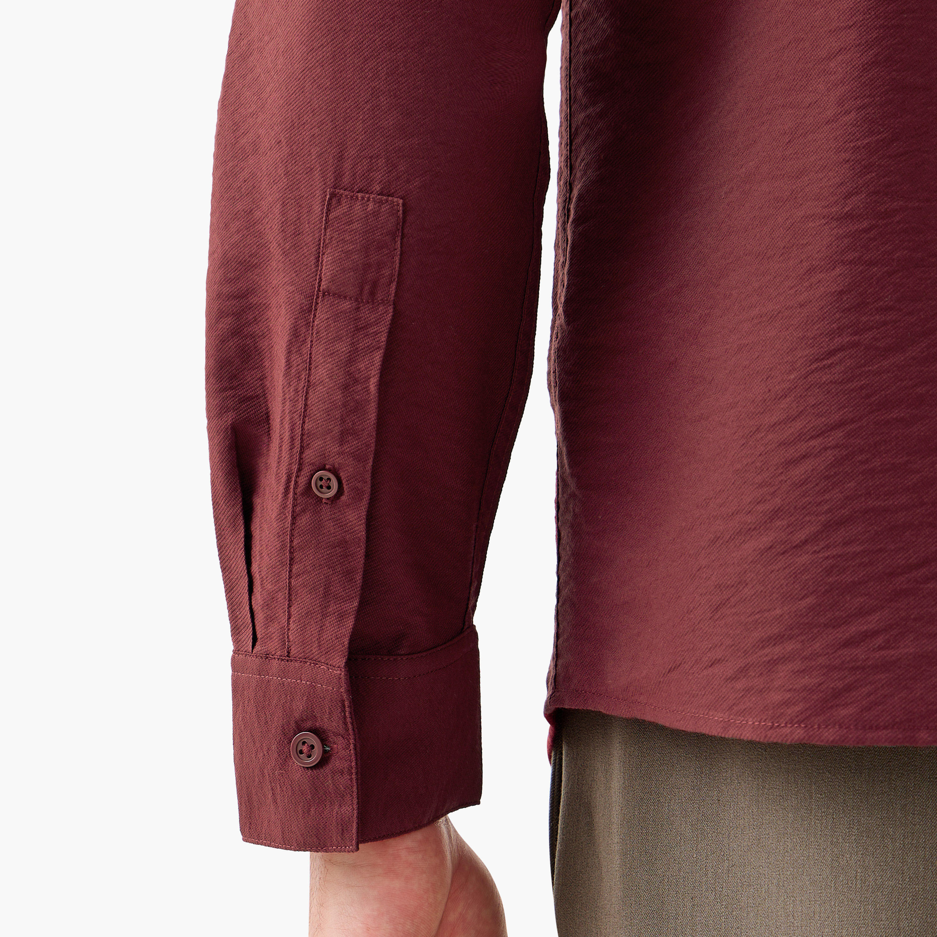 قميص رجالي قصة عادية بياقة وملمس مجعد بارز وأكمام طويلة-men-clothing-shirts-image-1