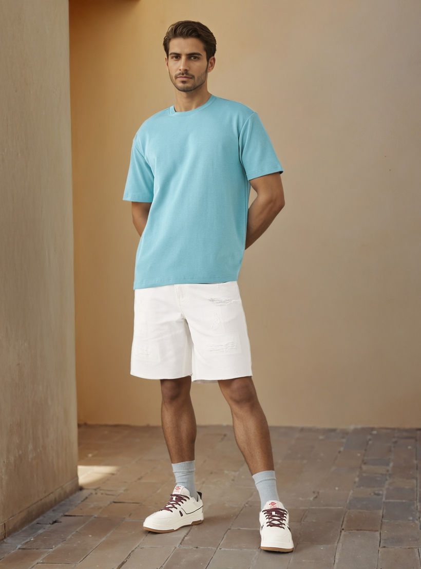 تيشيرت بقصّة مريحة وأكتاف منسدلة-men-clothing-tshirtsandpolos-tshirts-image-2