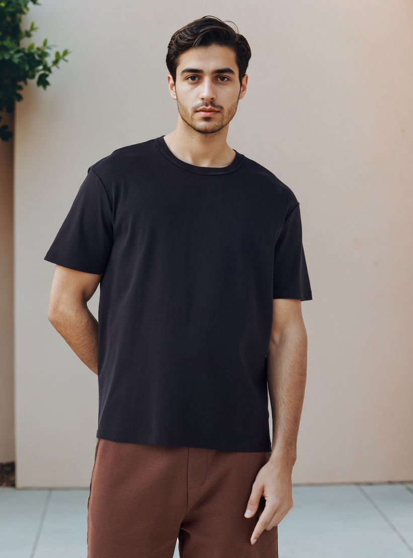 Relaxed Fit Crew Neck T-shirt-men-clothing-tshirtsandpolos-tshirts-image-1