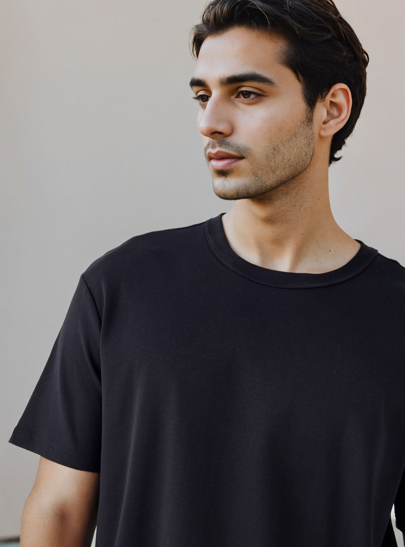 Relaxed Fit Crew Neck T-shirt-men-clothing-tshirtsandpolos-tshirts-image-4