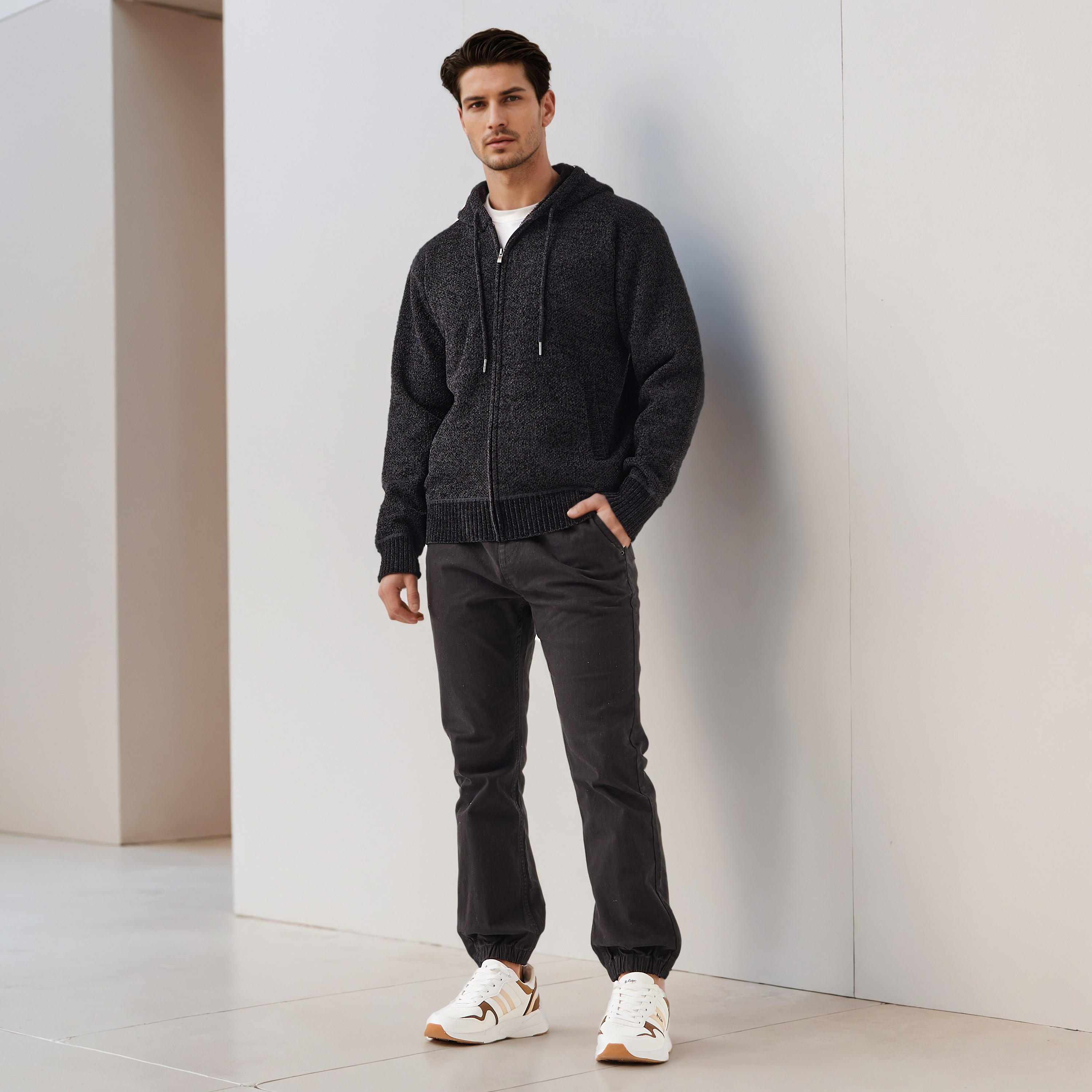 هودي بارز الملمس بقصّة عادية للرجال-men-winterwear-hoodiesandsweatshirts-image-2