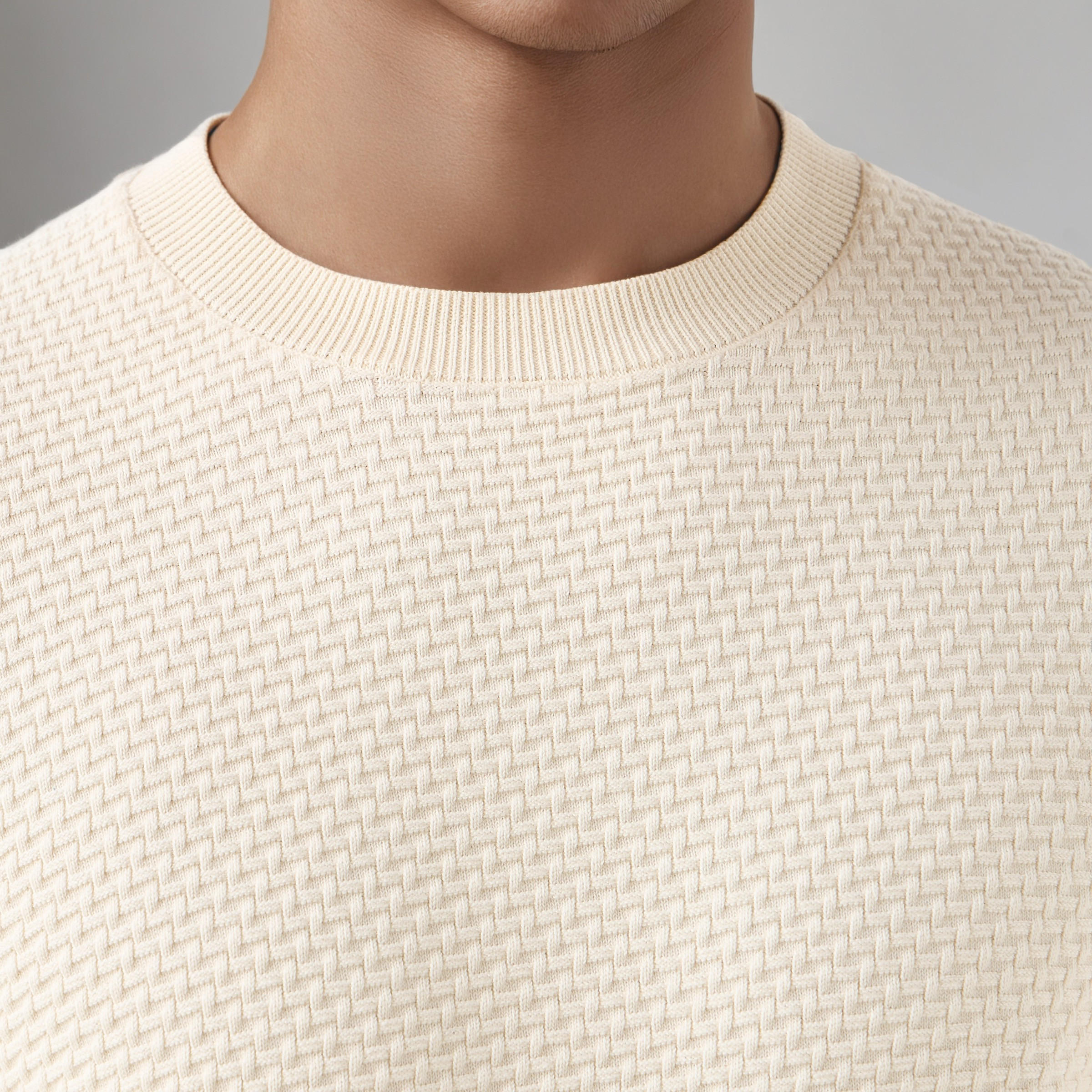 كنزة بارزة الملمس بياقة ضيقة للرجال-men-clothing-sweatersandpullovers-image-3