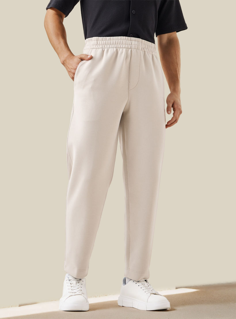 بنطلون رياضي بقصّة عادية وخصر مرن للرجال-men-clothing-bottoms-joggers-image-1