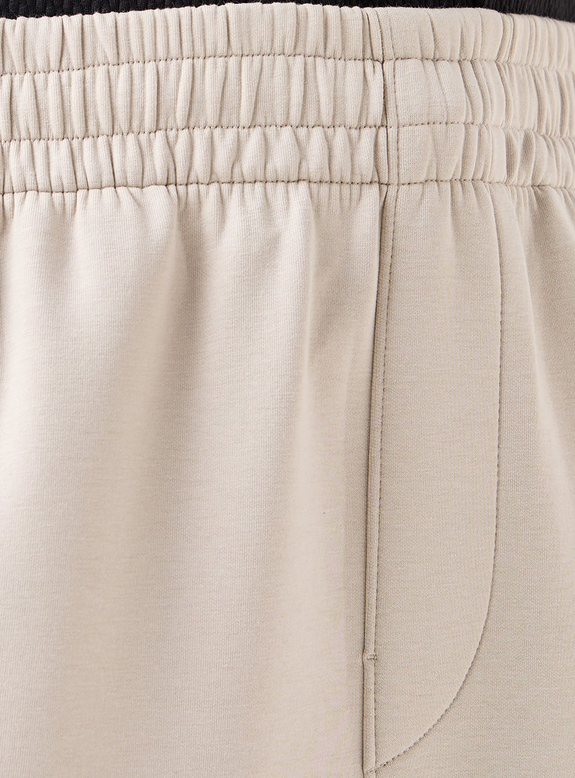 بنطلون رياضي بقصّة عادية وخصر مرن للرجال-men-clothing-bottoms-joggers-image-5