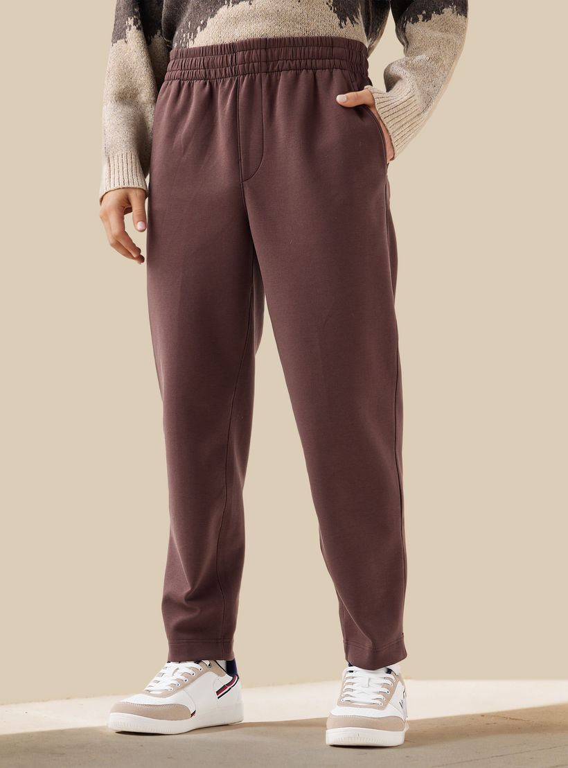 بنطلون رياضي بقصّة عادية وخصر مرن للرجال-men-clothing-bottoms-joggers-image-1