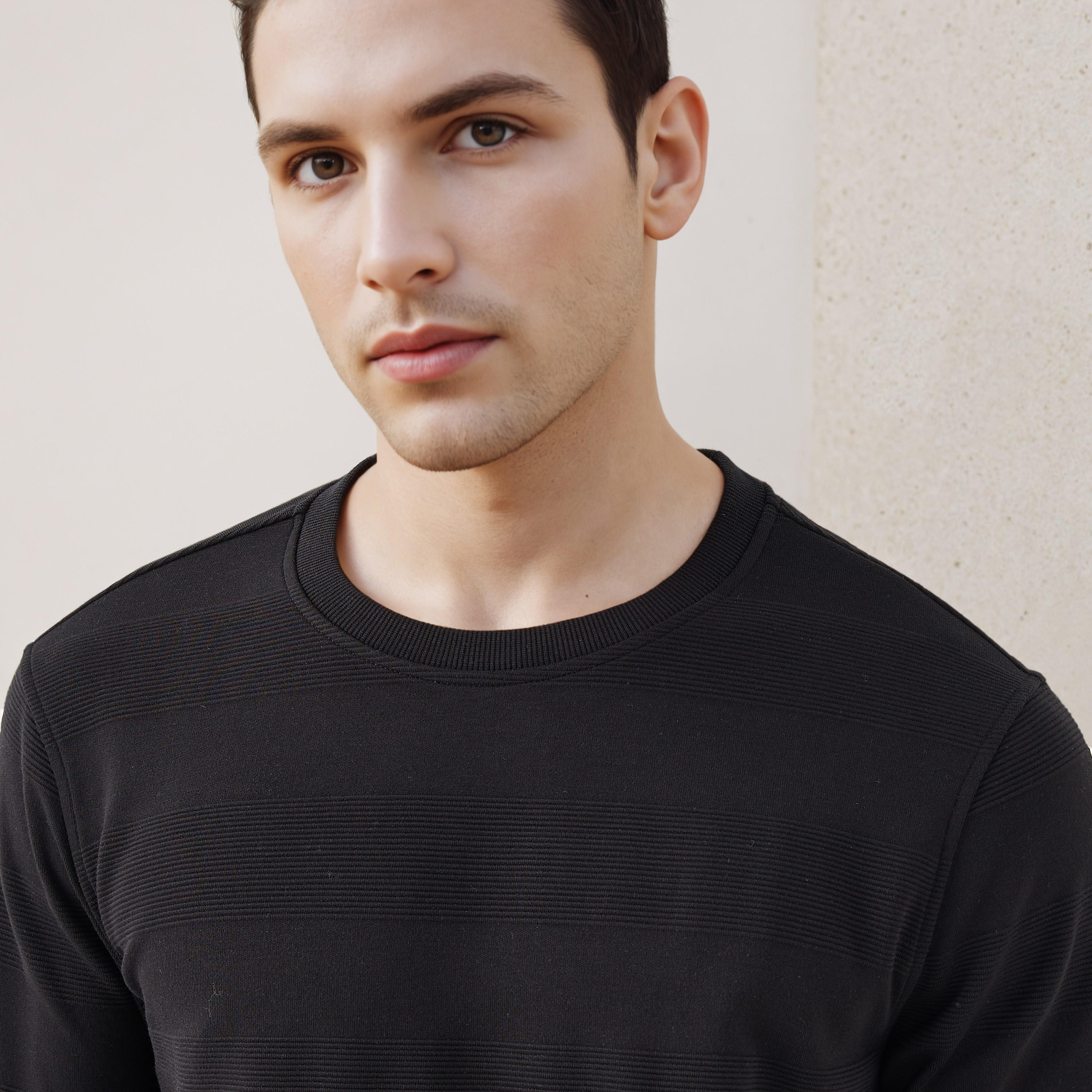 سويت شيرت بارز الملمس-men-winterwear-hoodiesandsweatshirts-image-2