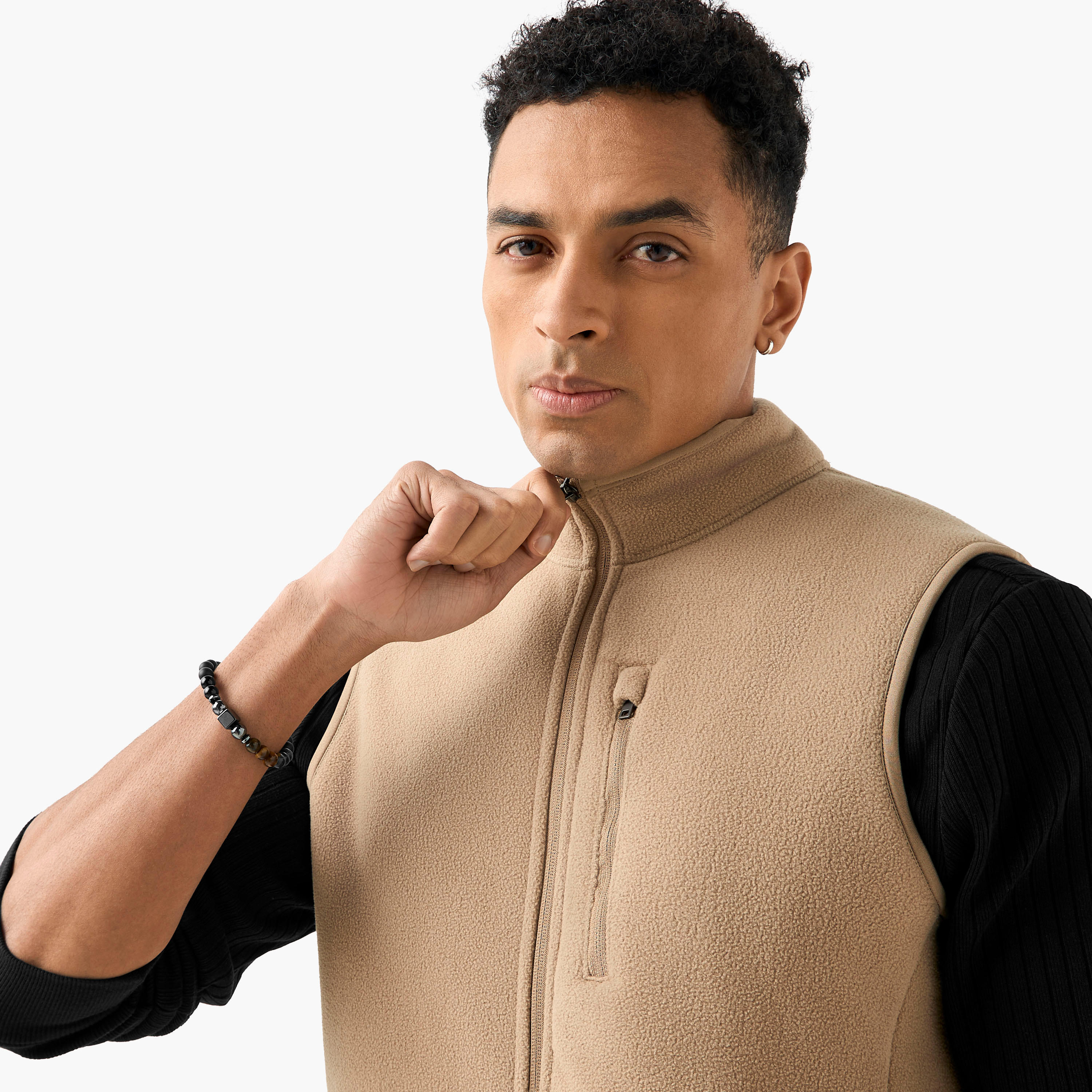 جاكيت رجالي دون أكمام بقصة عادية وياقة عالية-men-clothing-jacketsandblazers-jackets-image-3