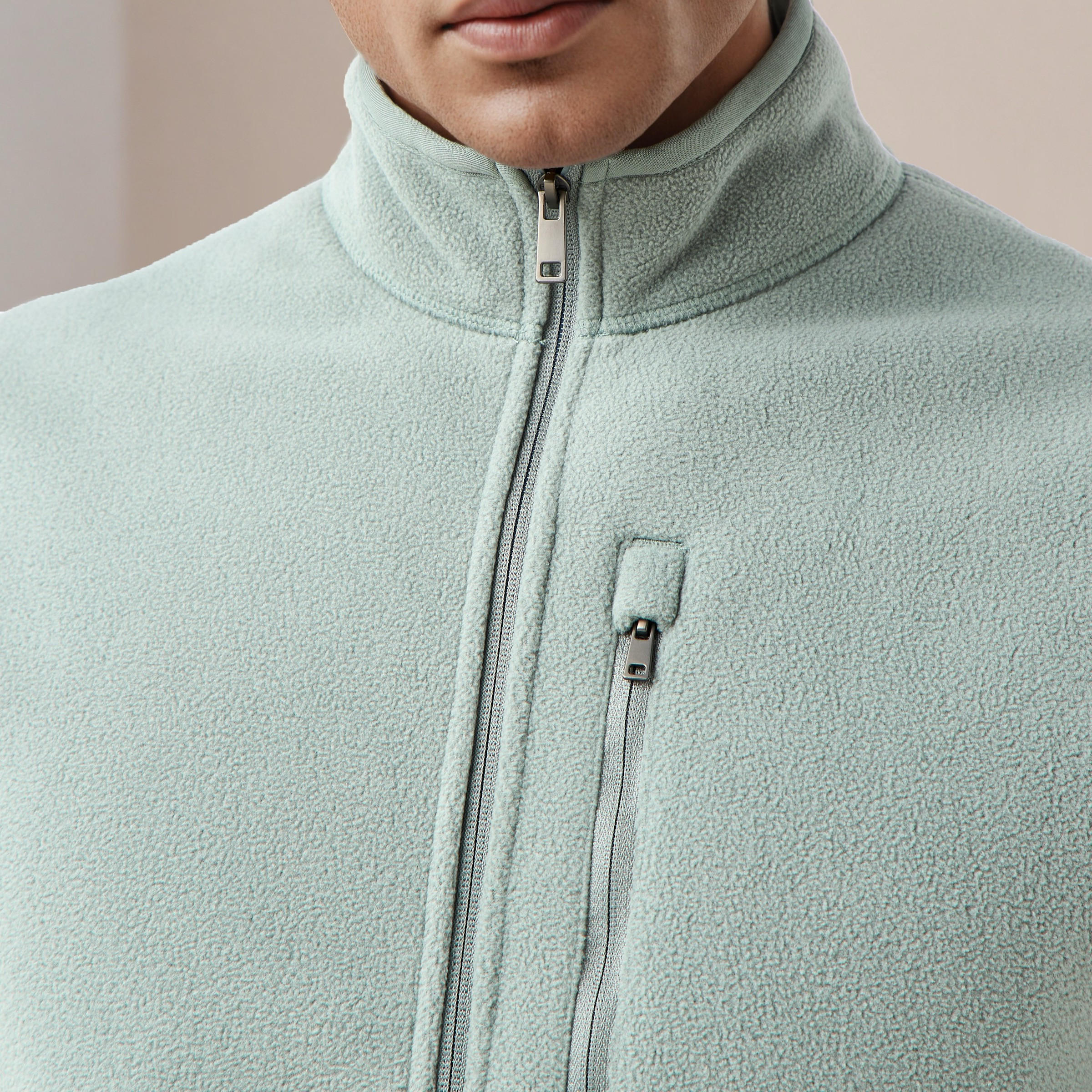 جاكيت رجالي دون أكمام بقصة عادية وياقة عالية-men-clothing-jacketsandblazers-jackets-image-4