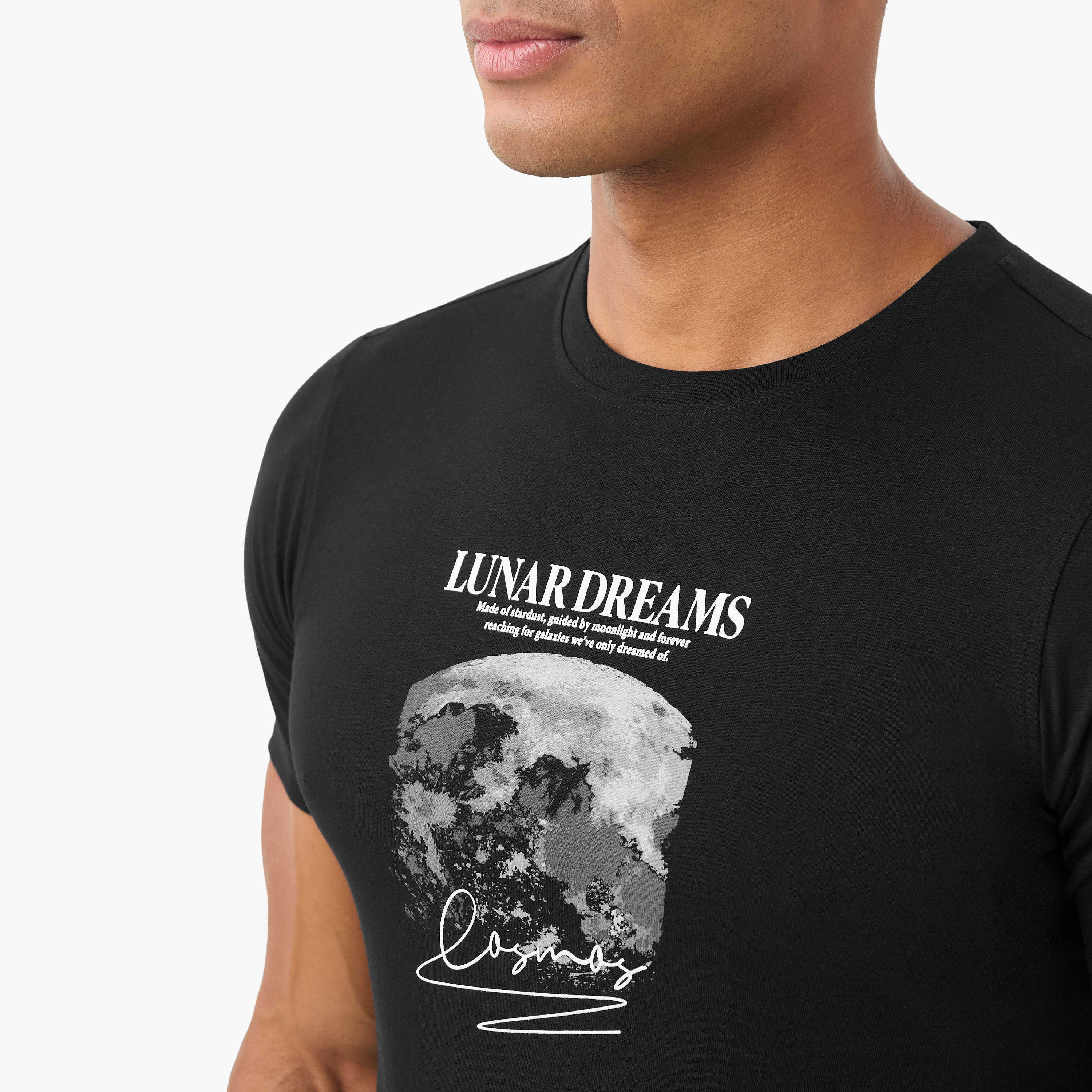Graphic Print Slim Fit T-shirt-men-clothing-tshirtsandpolos-tshirts-image-5