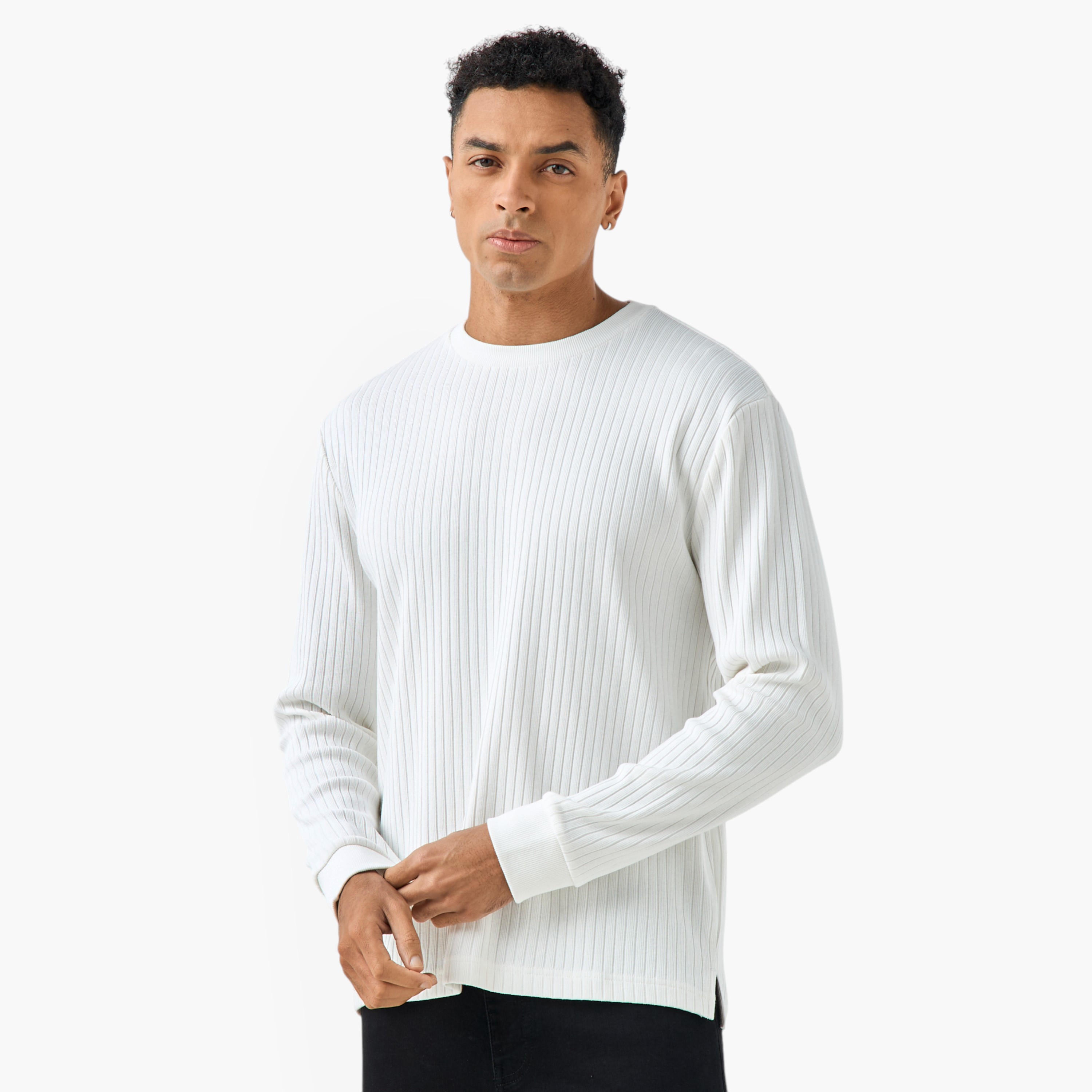 تيشيرت رجالي مضلع بأكمام طويلة وقصة عادية وياقة ضيقة-men-clothing-tshirtsandpolos-tshirts-image-1