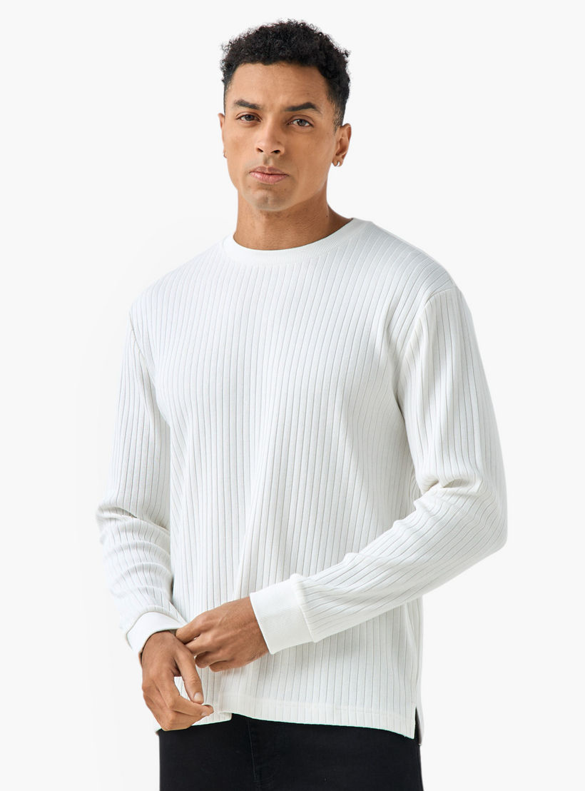 تيشيرت رجالي مضلع بأكمام طويلة وقصة عادية وياقة ضيقة-men-clothing-tshirtsandpolos-tshirts-image-1