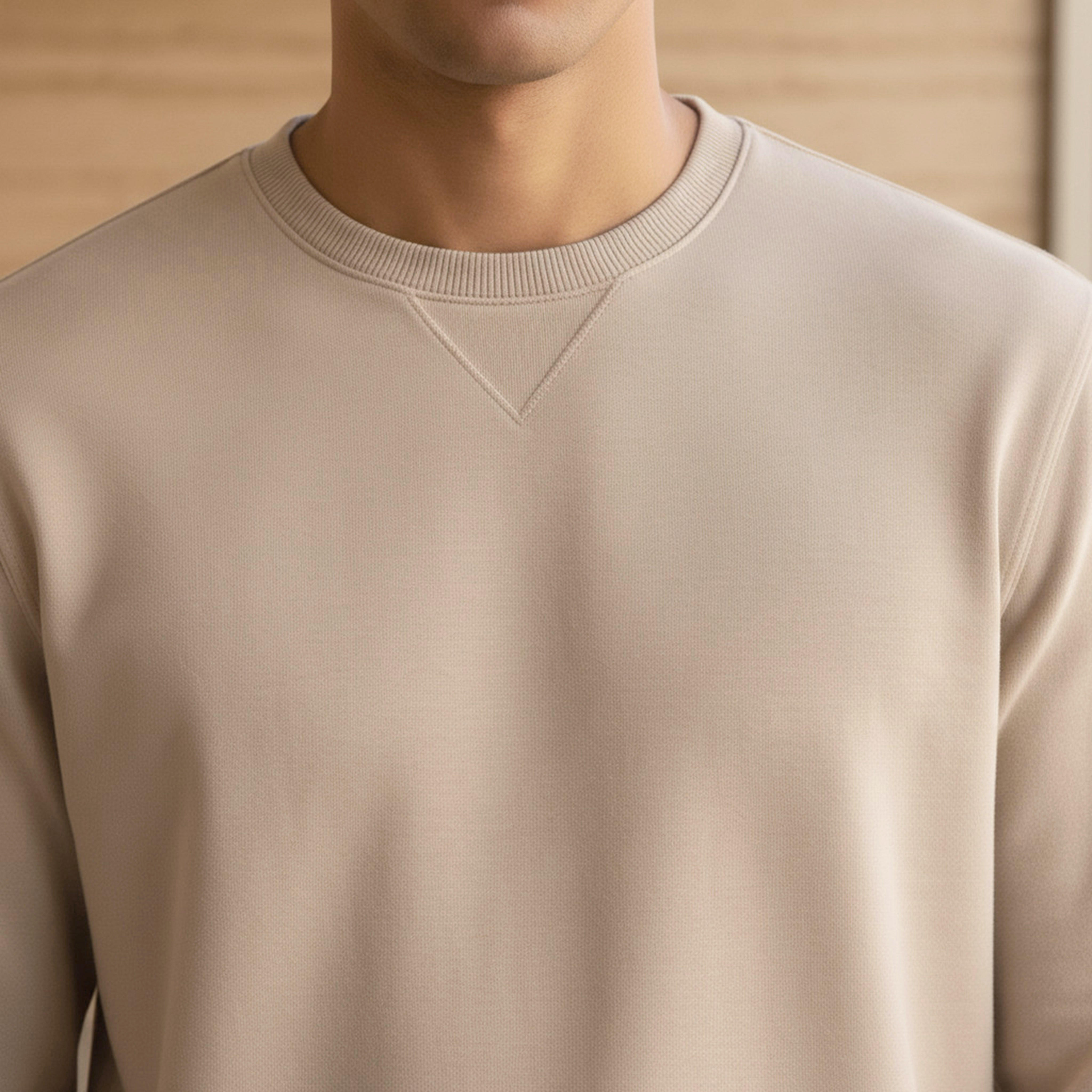 سويت شيرت رجالي بياقة ضيقة وقصة عادية-men-winterwear-hoodiesandsweatshirts-image-1