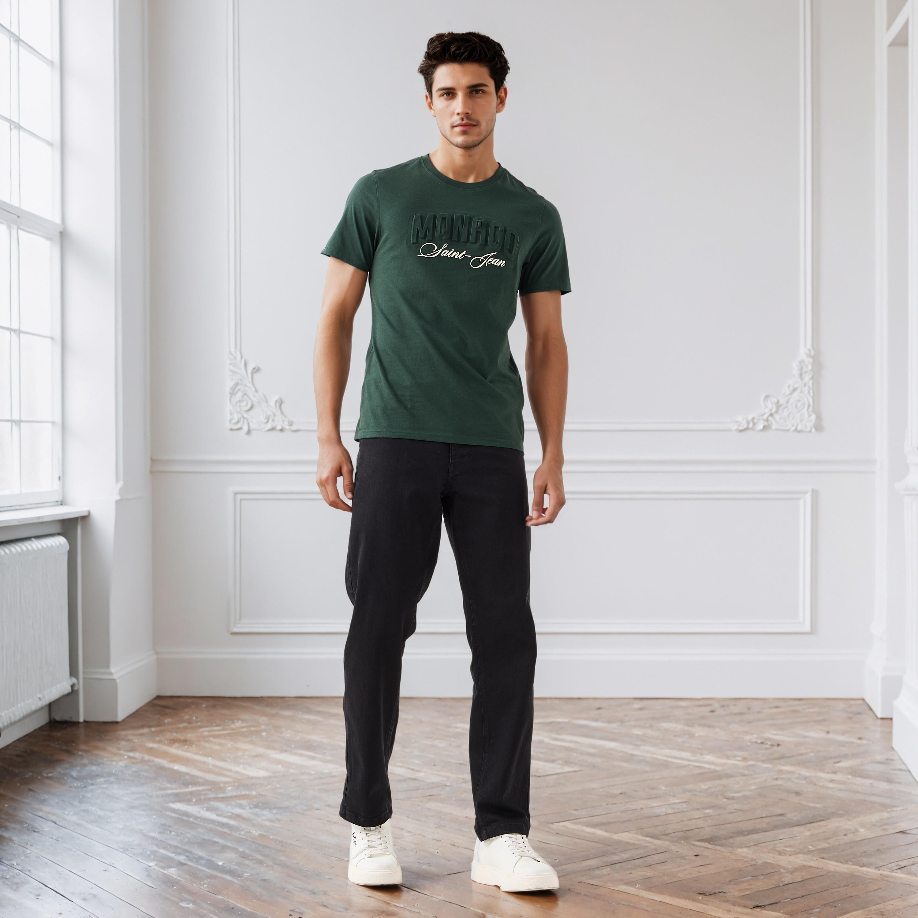 تيشيرت بقصة سليم وياقة ضيقة وأكمام قصيرة وطبعات تايبوجرافيك للرجال-men-clothing-tshirtsandpolos-tshirts-image-2